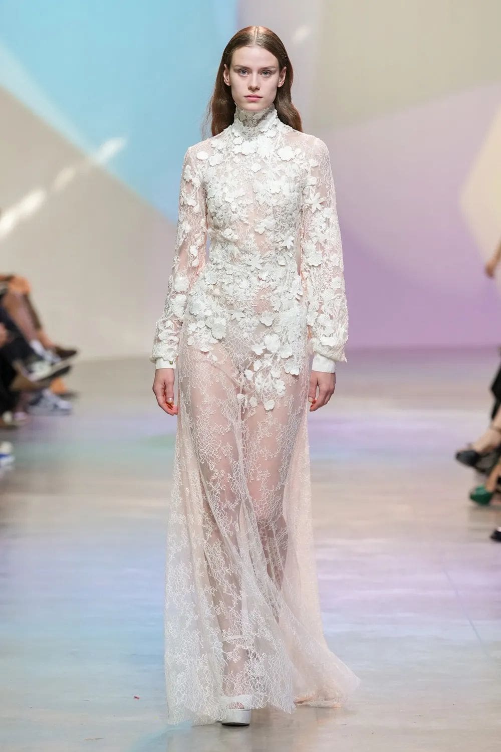 Elie Saab Primavera Verão 2023 Runway revista