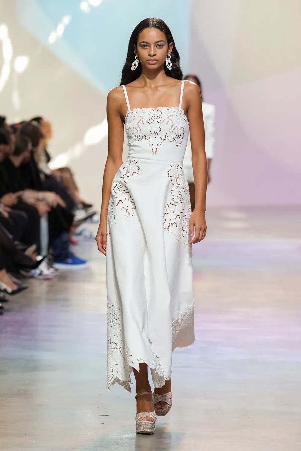 Elie Saab Primavera Verão 2023 Runway revista