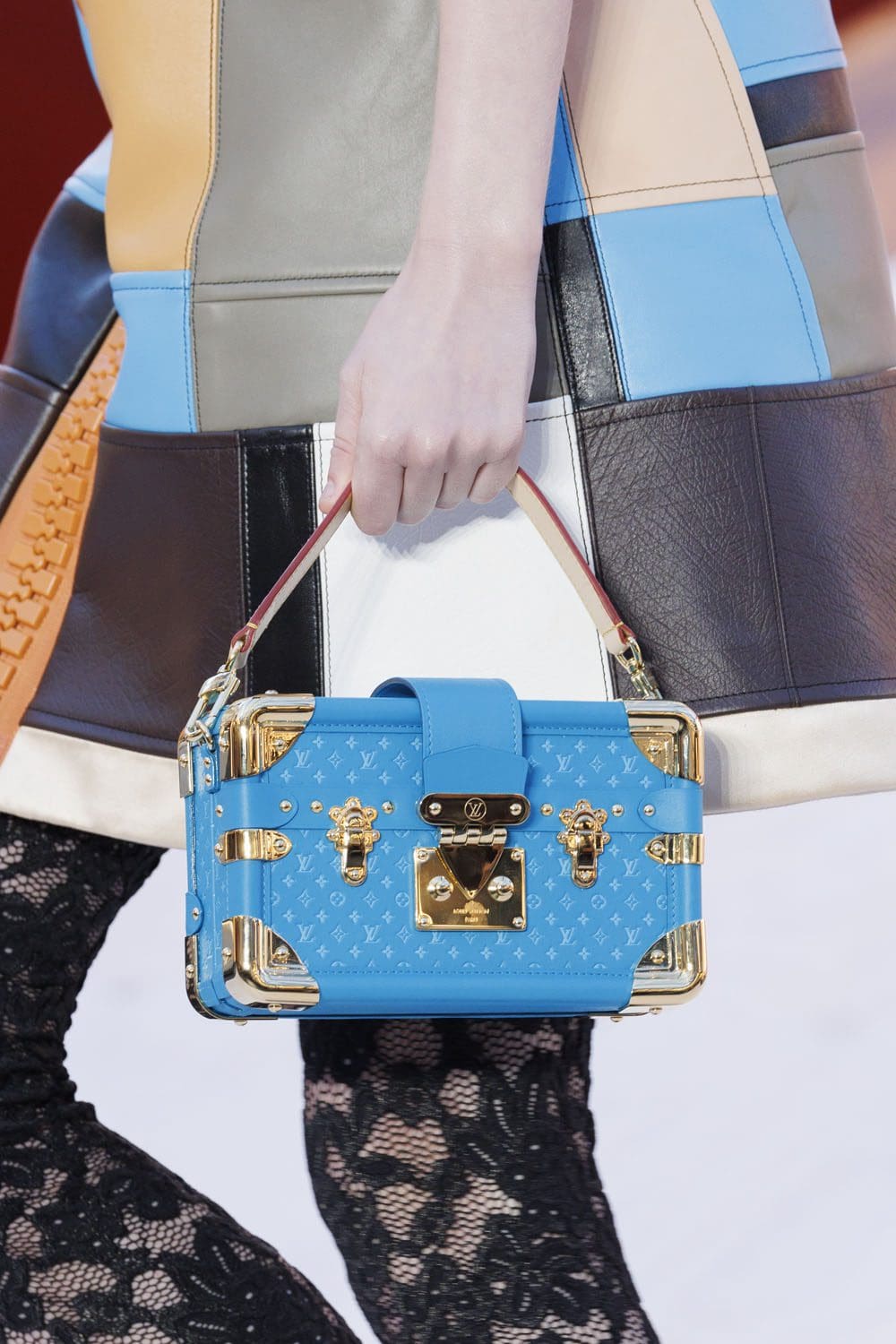 Louis Vuitton Spring Summer 2023 Details Women Runway Magazine 21