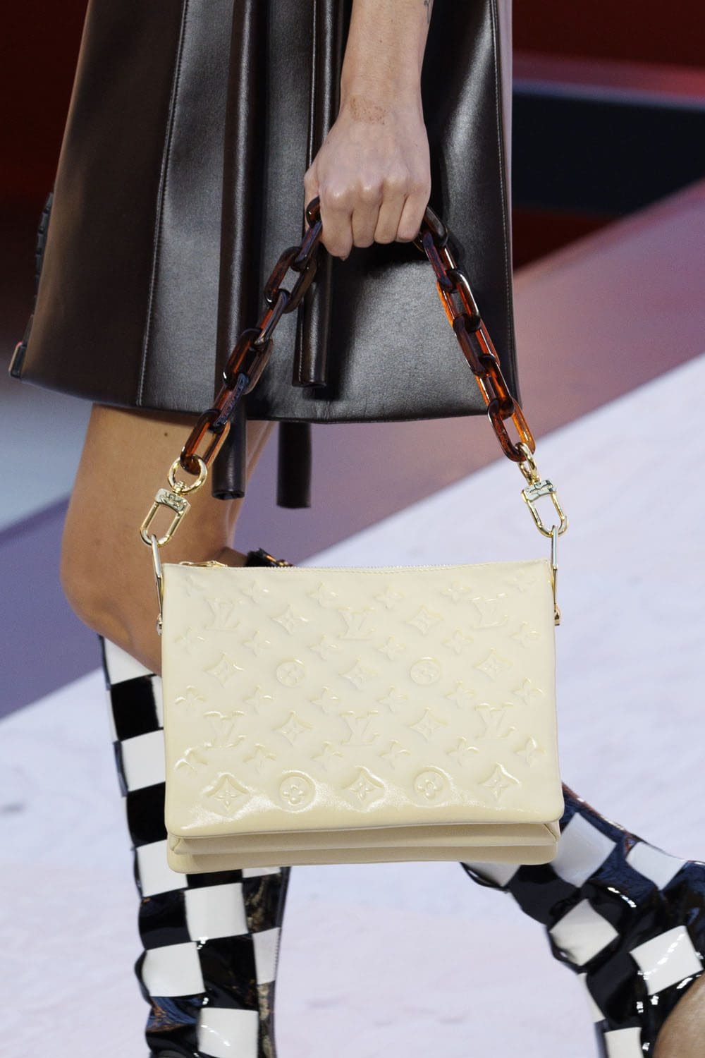 Louis Vuitton Spring Summer 2023 Details Women Runway Magazine 29