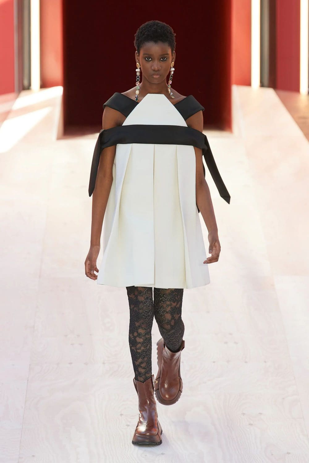 Louis Vuitton Spring Summer 2023 Runway Magazine 11