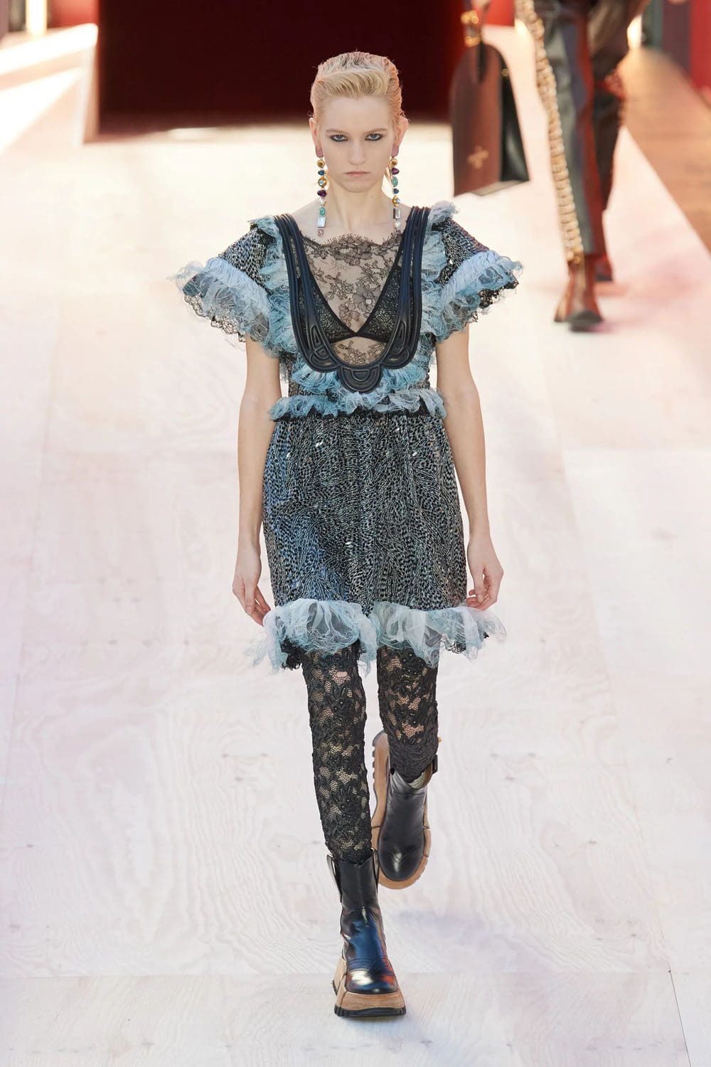 Louis Vuitton Spring Summer 2023 Runway Magazine 19