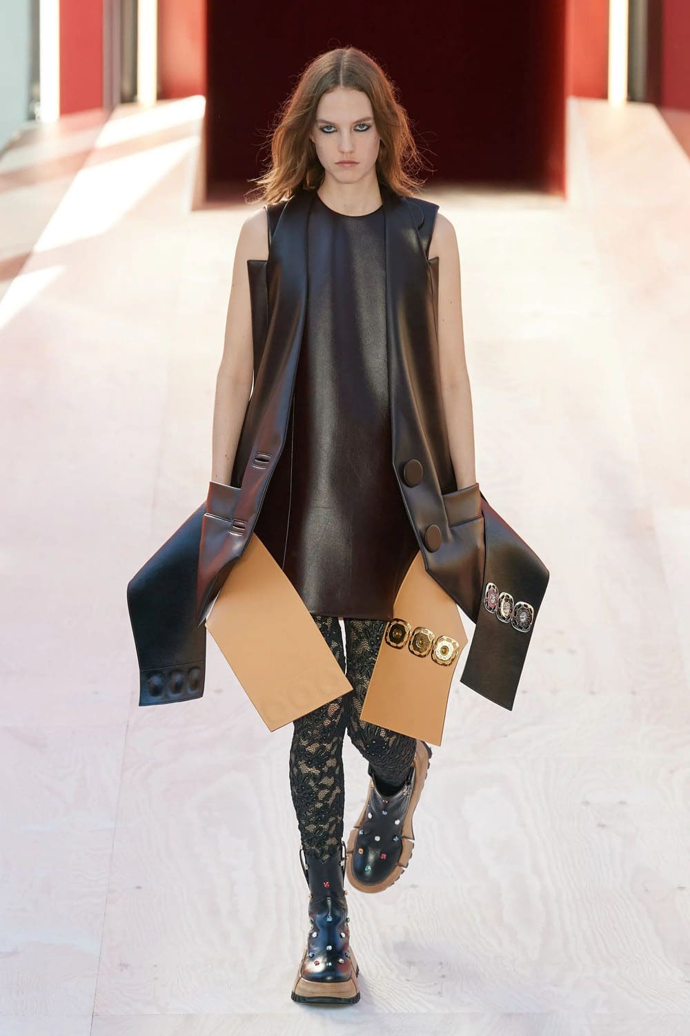 Louis Vuitton Spring Summer 2023 Runway Magazine 24