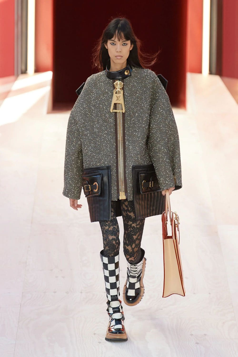 Louis Vuitton Spring Summer 2023 Runway Magazine 26