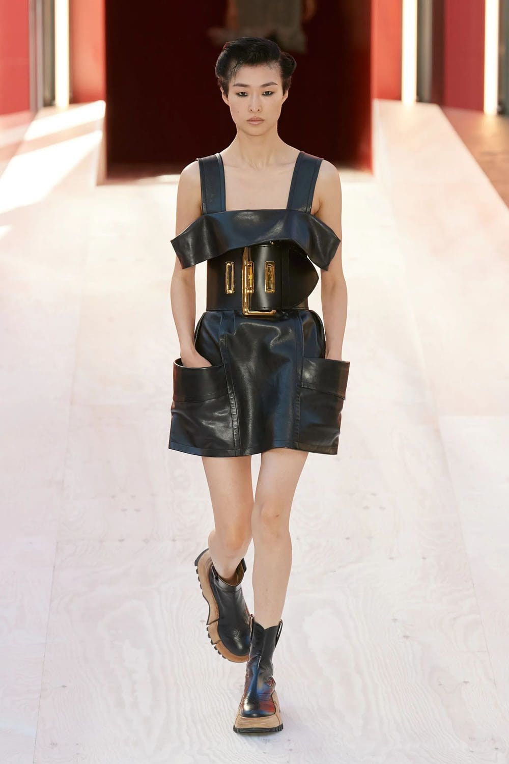Louis Vuitton Spring Summer 2023 Runway Magazine 31