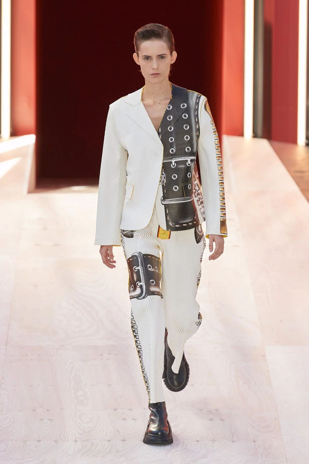 Louis Vuitton Spring Summer 2023 Runway Magazine 7