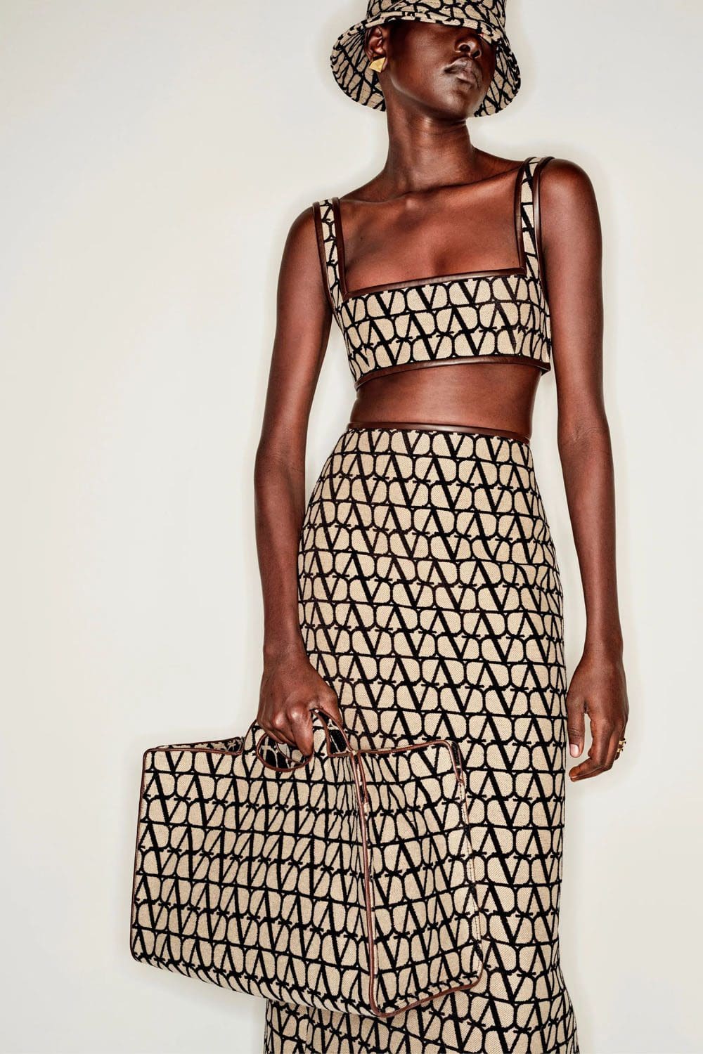 Valentino Resort 2023 Runway Magazine 40