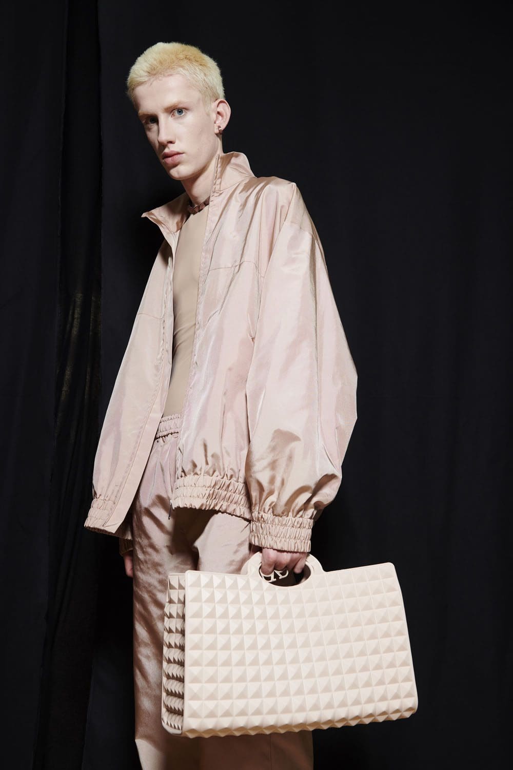 Valentino Primavera Estate 2023 Dietro le quinte Runway 23 Magazine