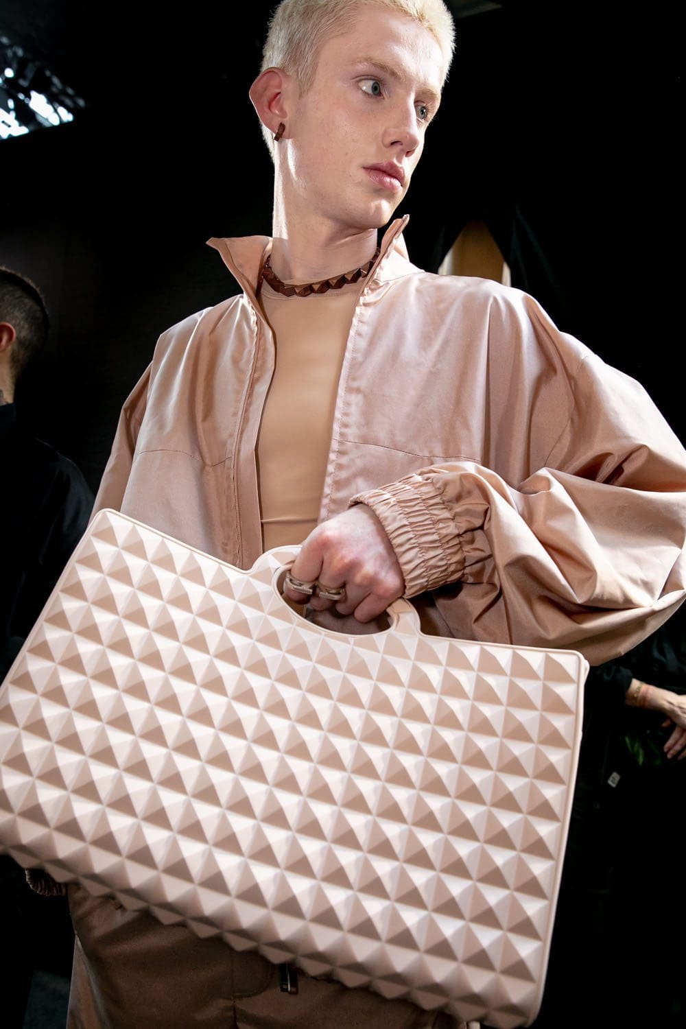 Valentino Primavera Estate 2023 Dietro le quinte Runway 61 Magazine