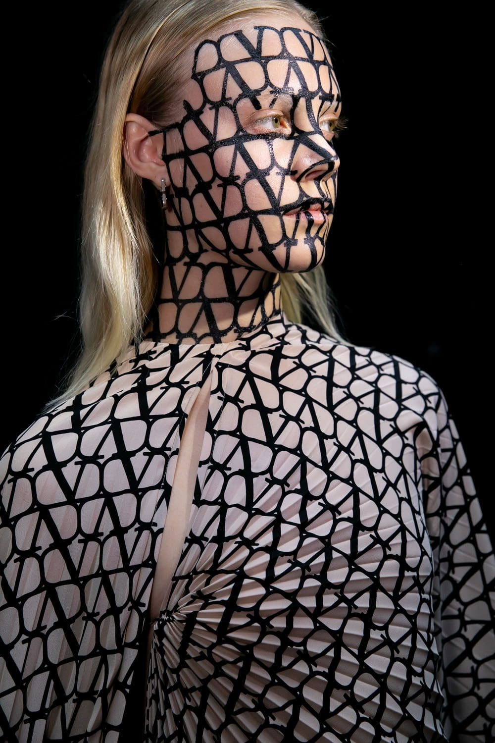 Valentino Primavera Estate 2023 Dietro le quinte Runway 87 Magazine