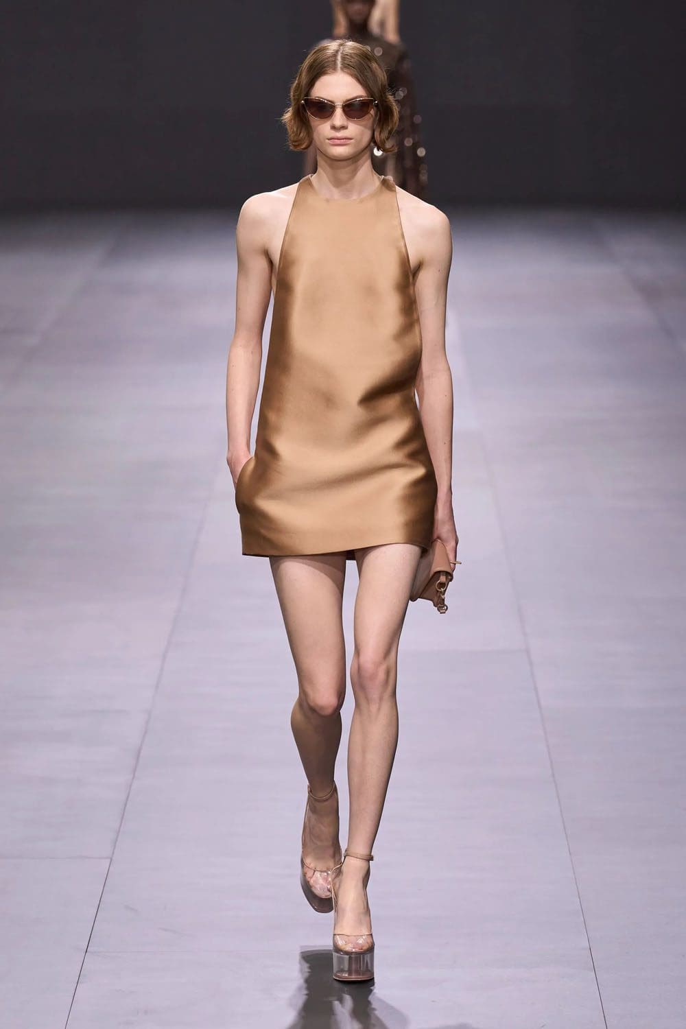 Valentino Printemps Été 2023 Prêt à porter Runway Magazine 12