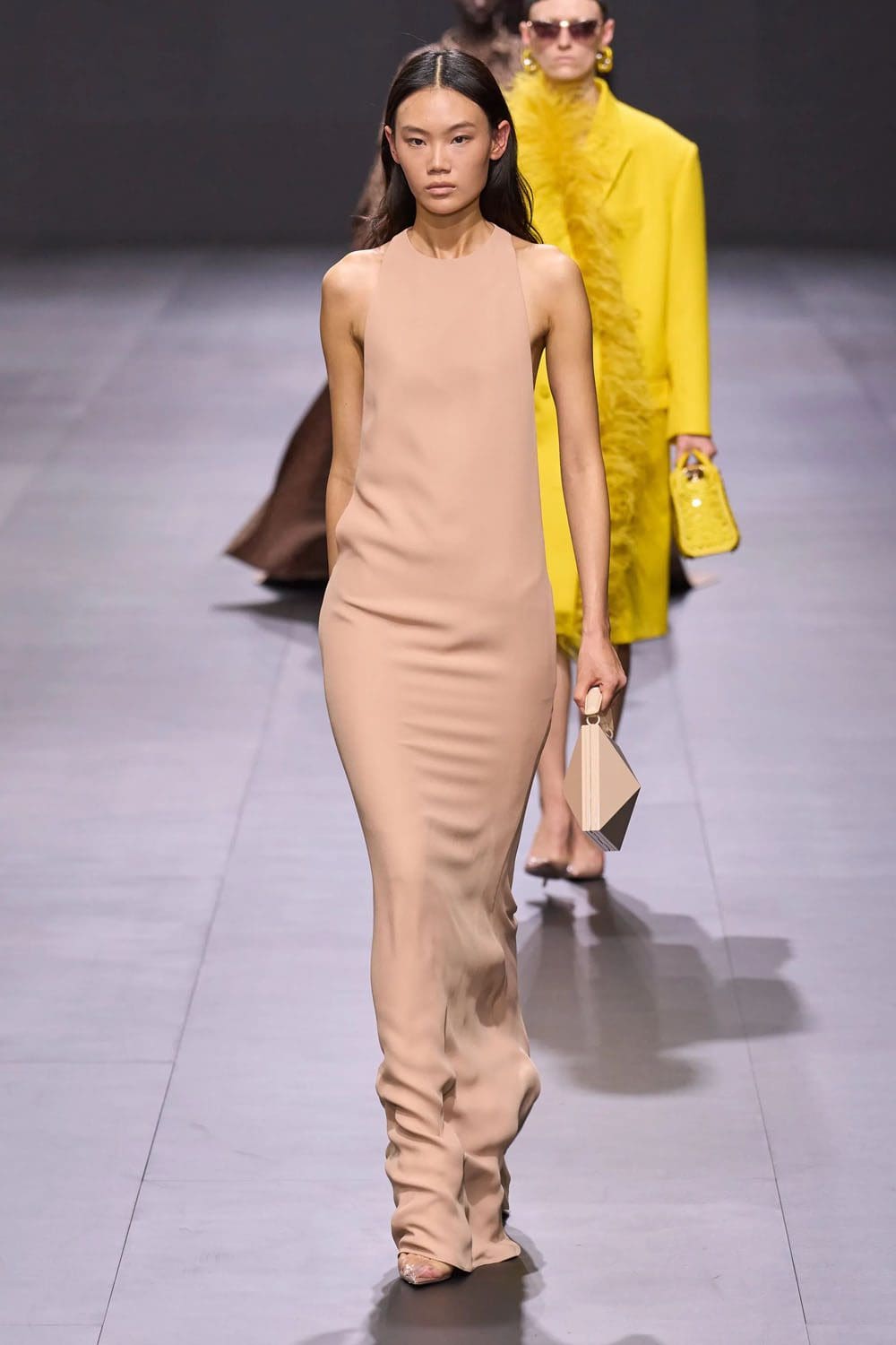 Valentino Printemps Été 2023 Prêt à porter Runway Magazine 15