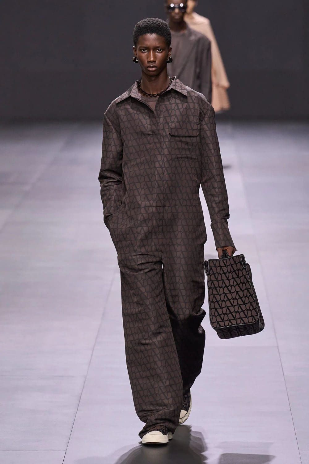 Valentino Printemps Été 2023 Prêt à porter Runway Magazine 19