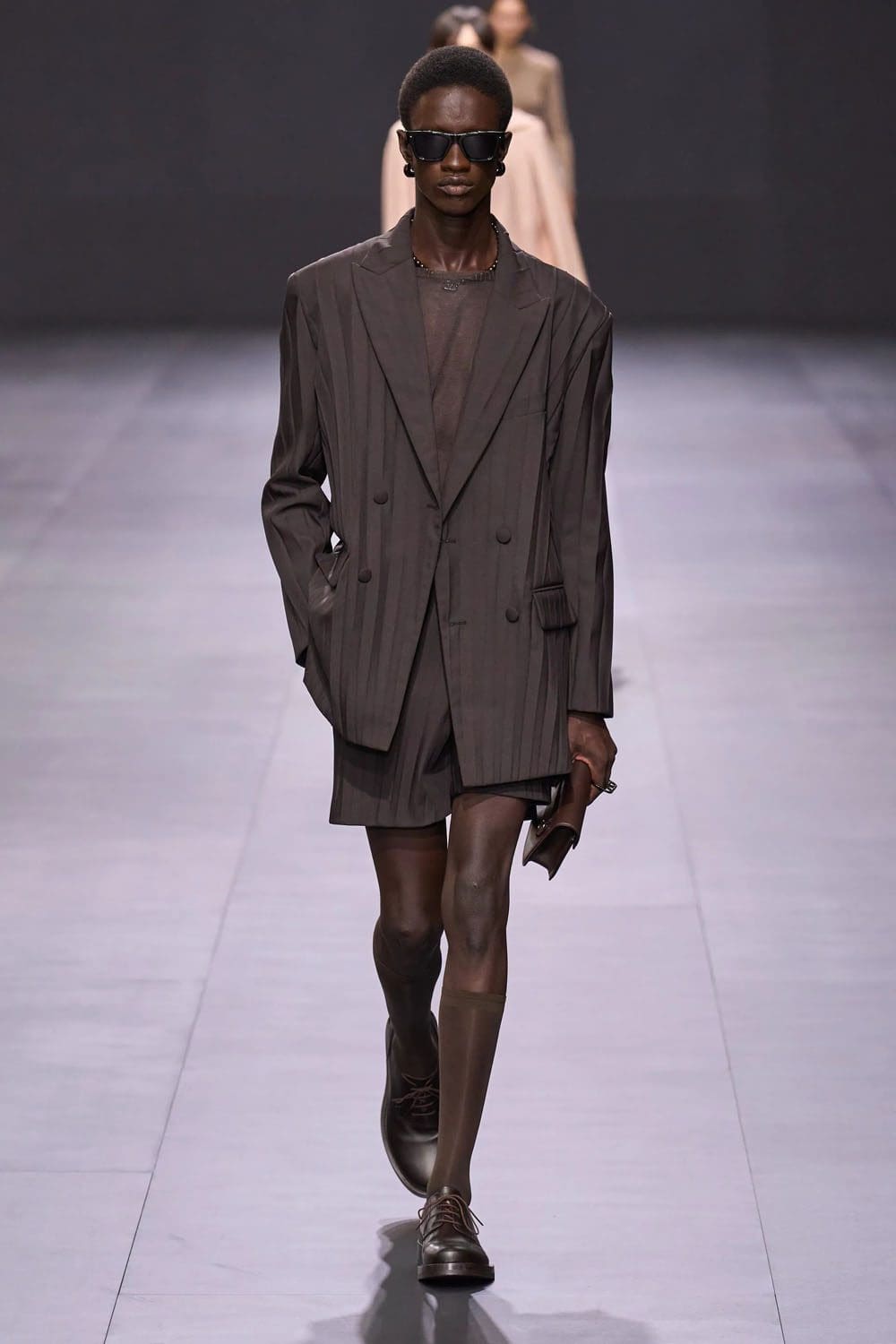 Valentino Printemps Été 2023 Prêt à porter Runway Magazine 20