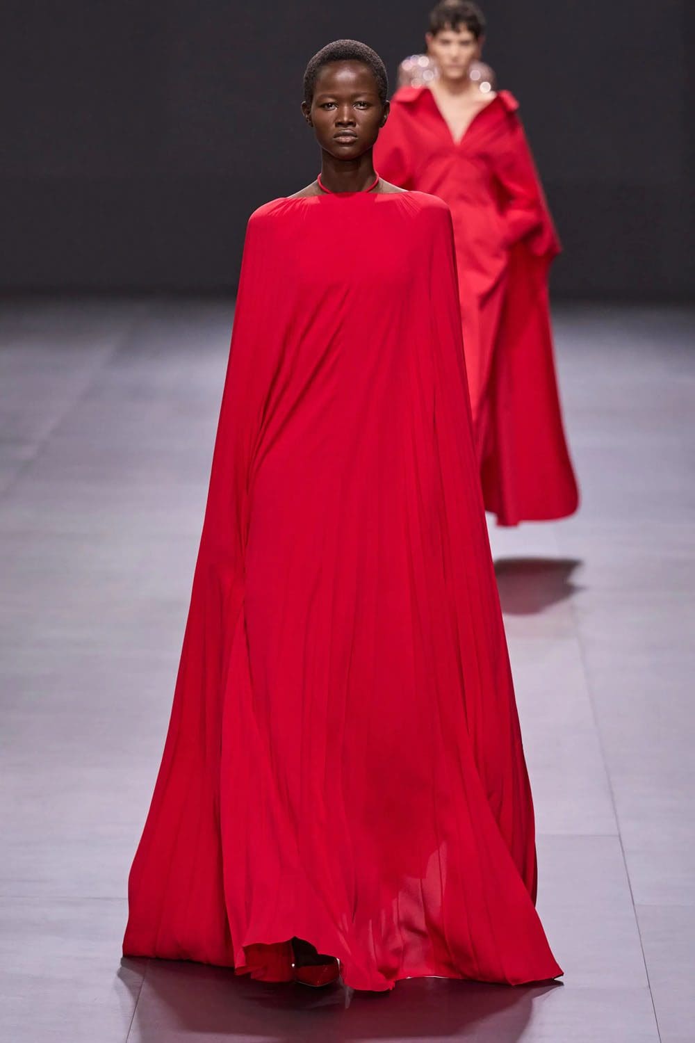 Valentino Printemps Été 2023 Prêt à porter Runway Magazine 25