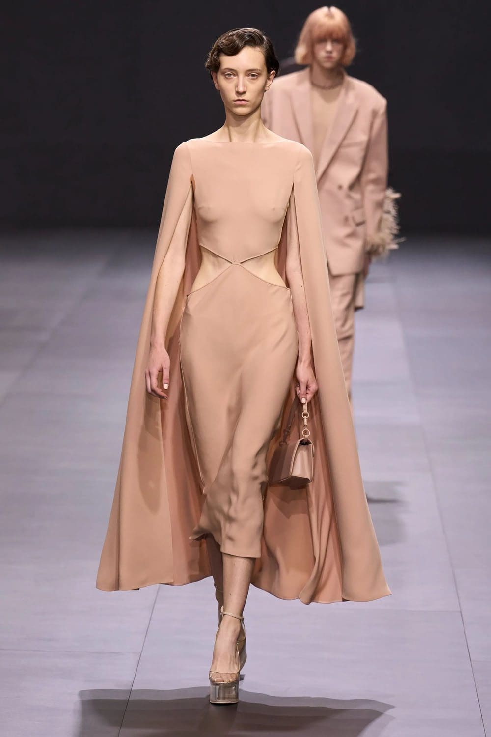 Valentino Printemps Été 2023 Prêt à porter Runway Magazine 5