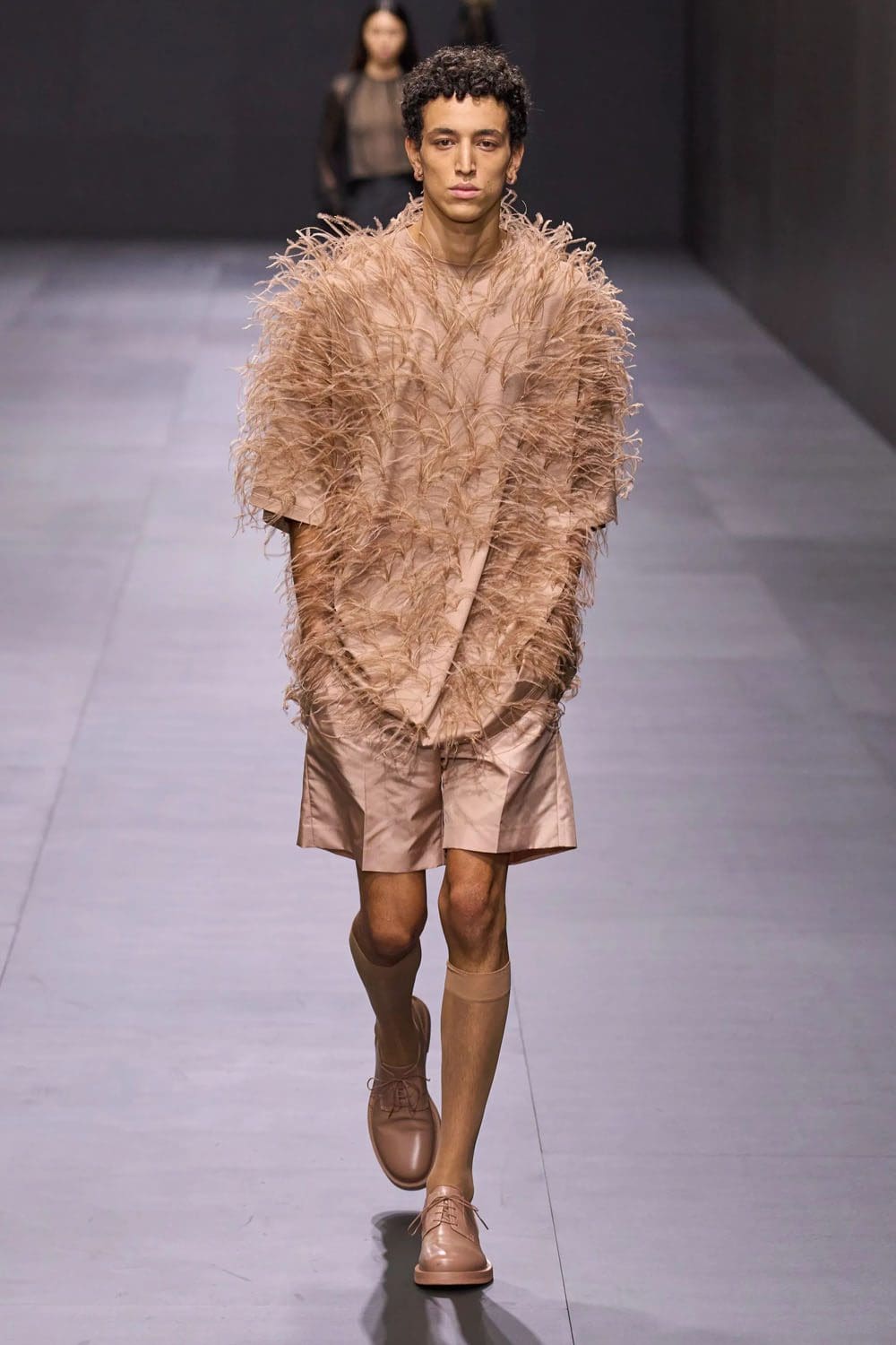 Valentino Printemps Été 2023 Prêt à porter Runway Magazine 54