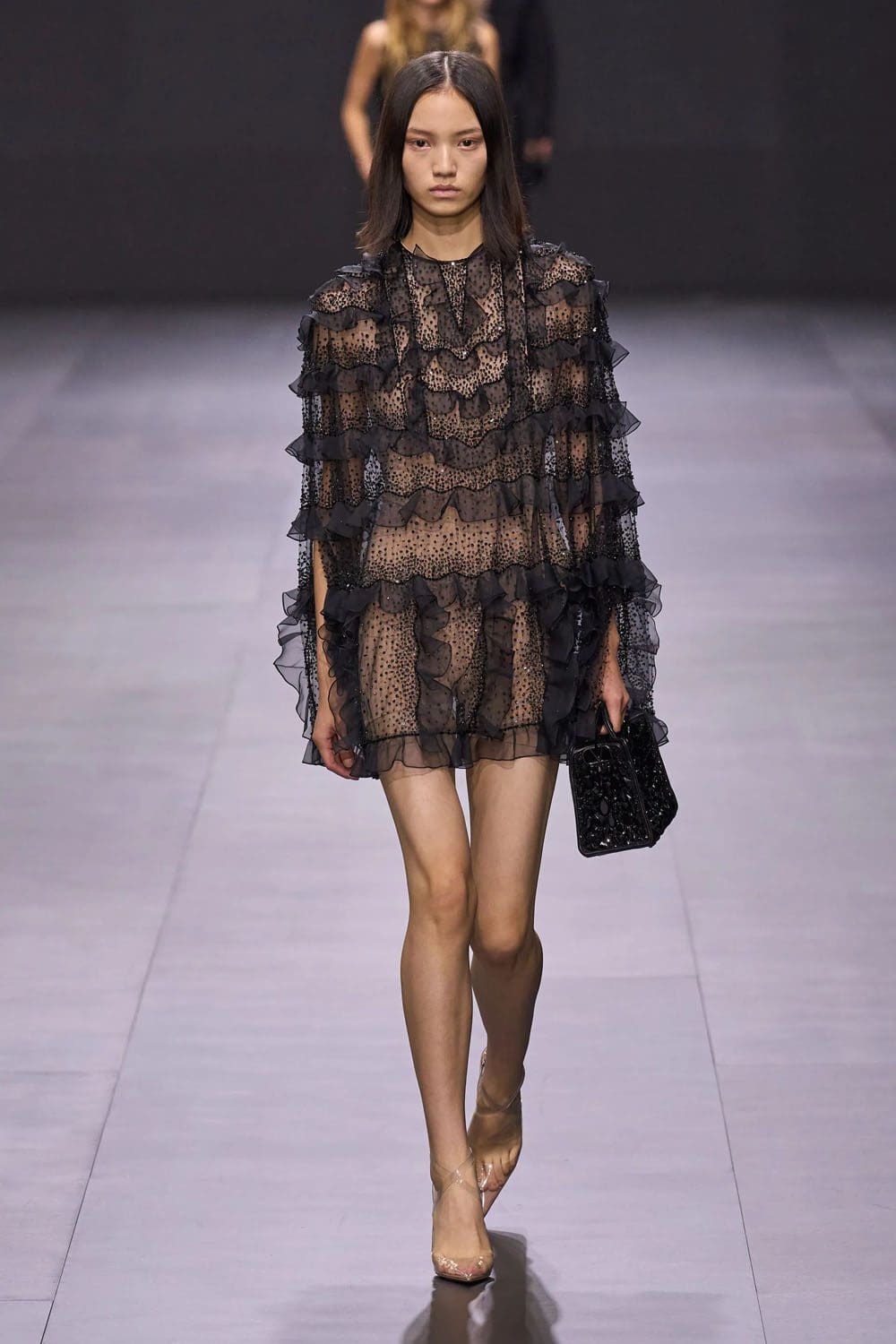 Valentino Printemps Été 2023 Prêt à porter Runway Magazine 59