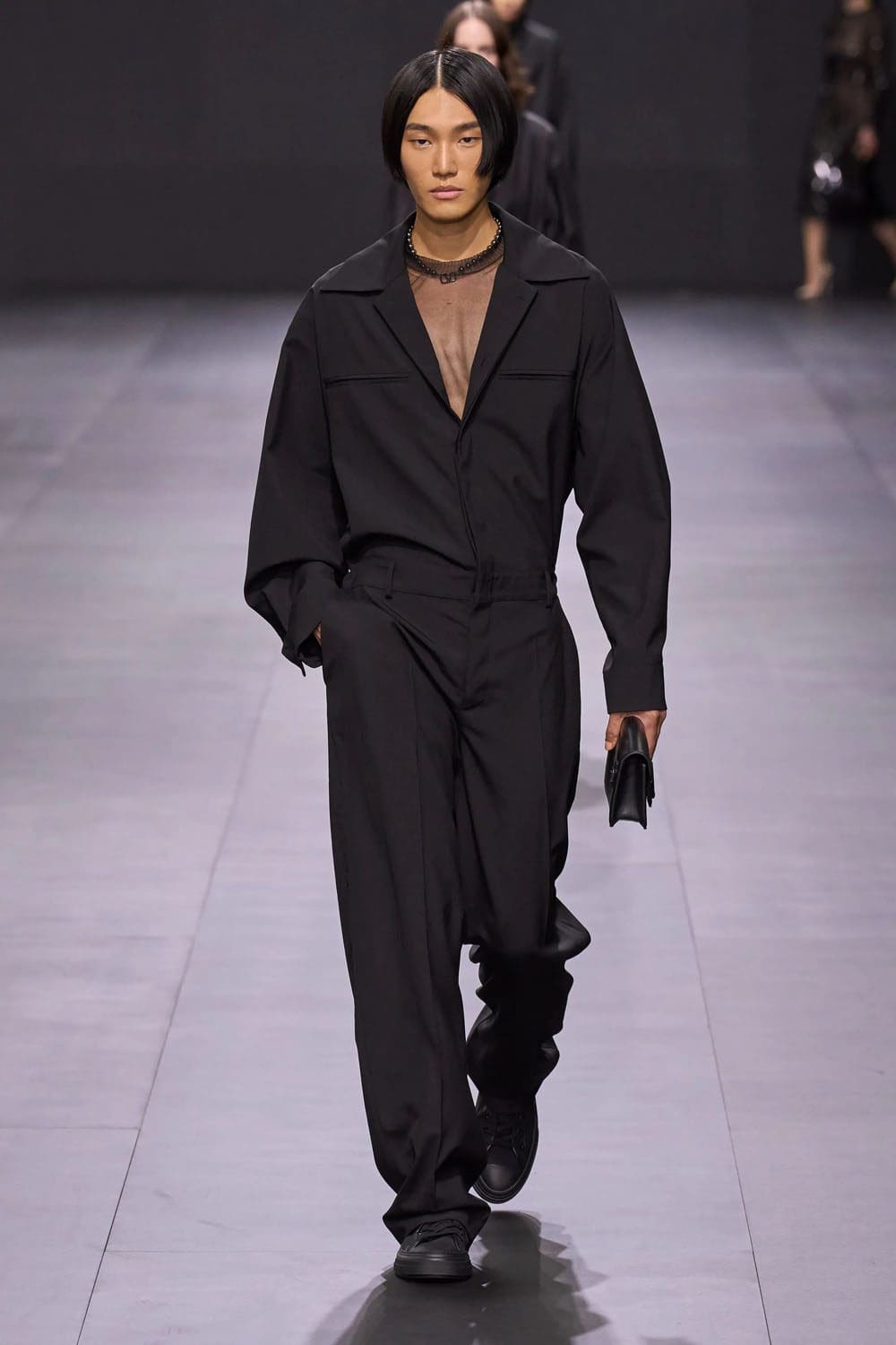 Valentino Printemps Été 2023 Prêt à porter Runway Magazine 61