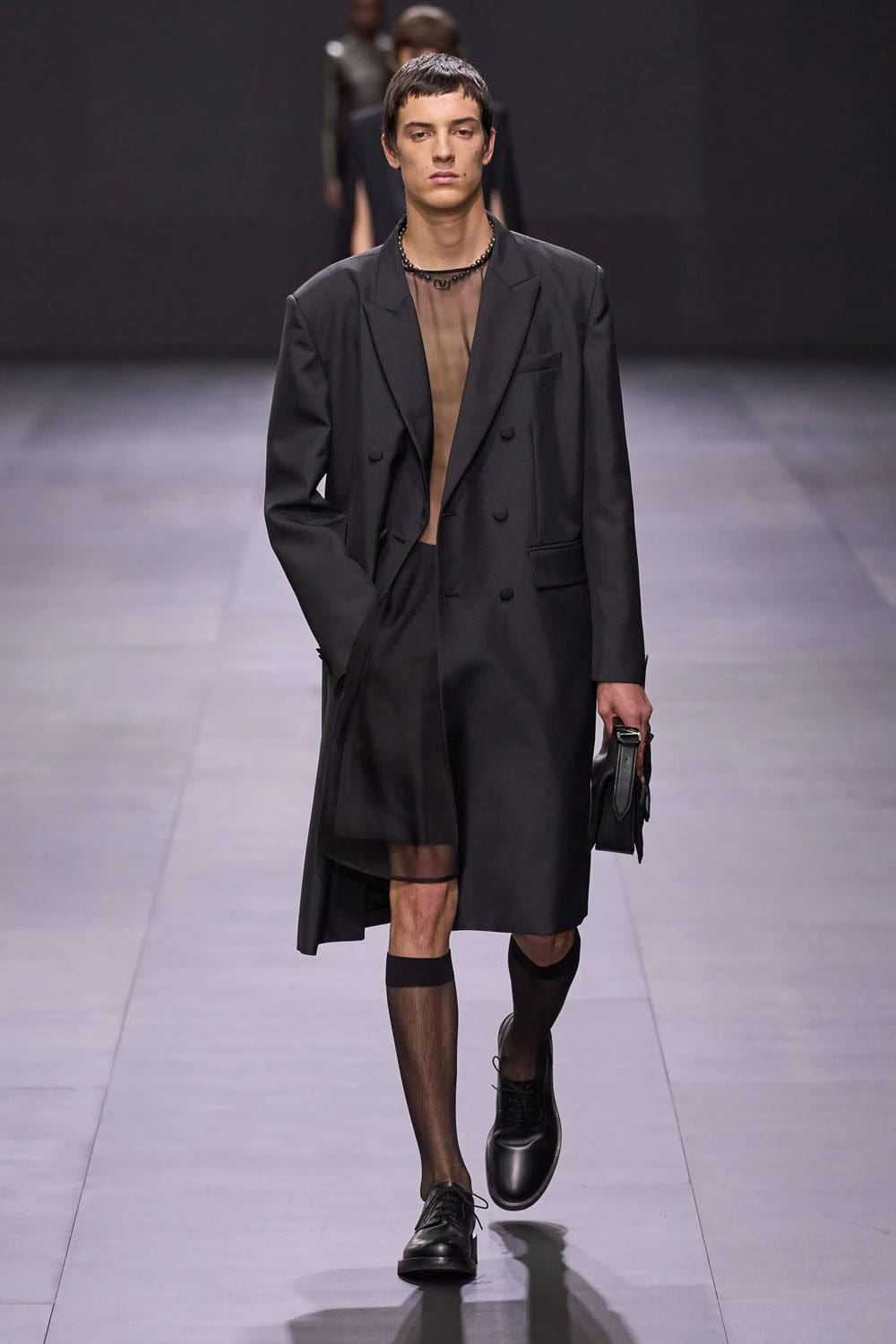 Valentino Printemps Été 2023 Prêt à porter Runway Magazine 68