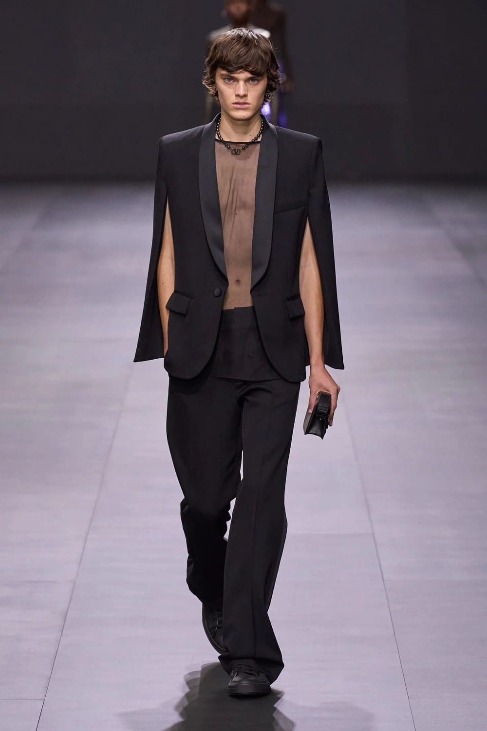 Valentino Printemps Été 2023 Prêt à porter Runway Magazine 69