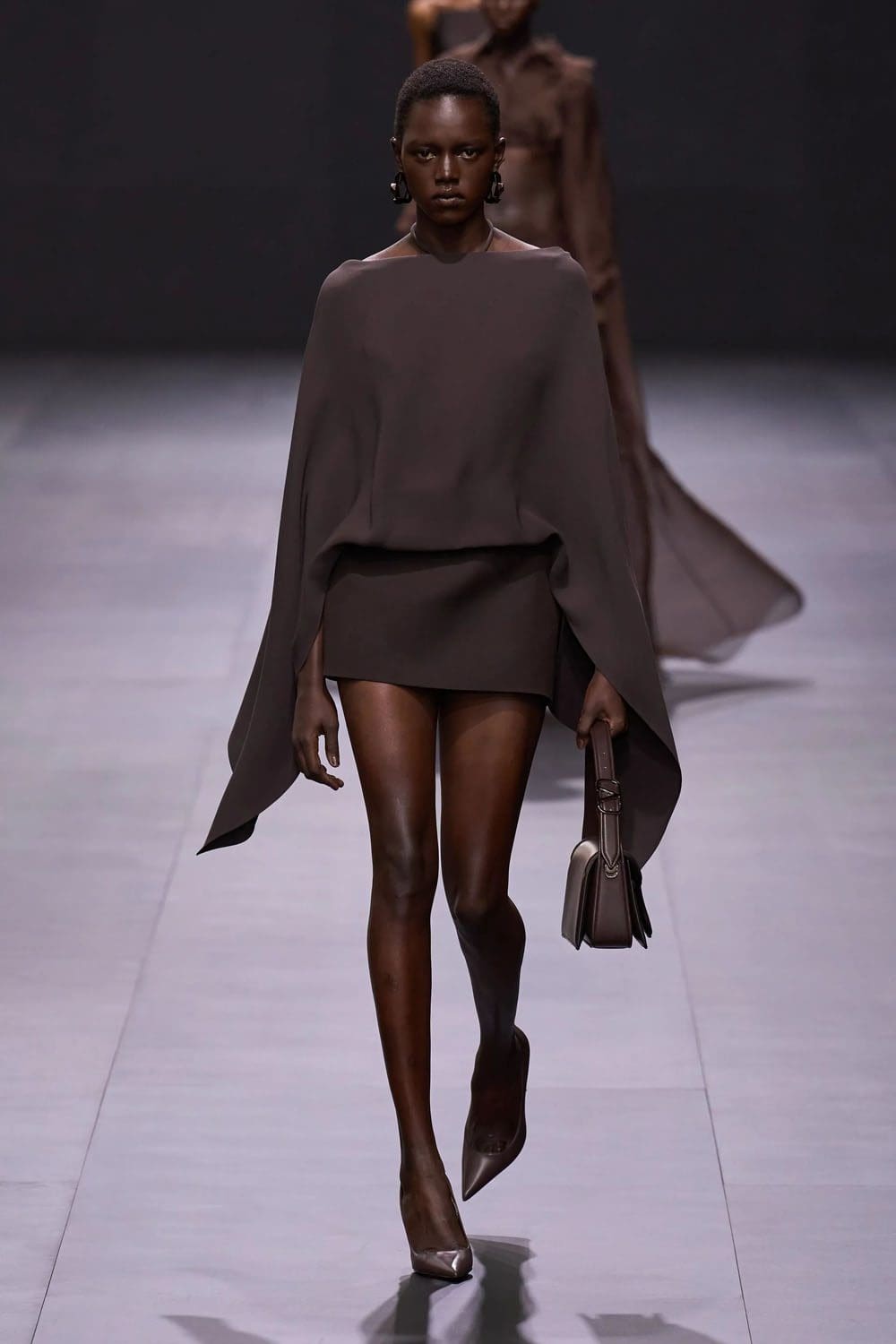 Valentino Printemps Été 2023 Prêt à porter Runway Magazine 7