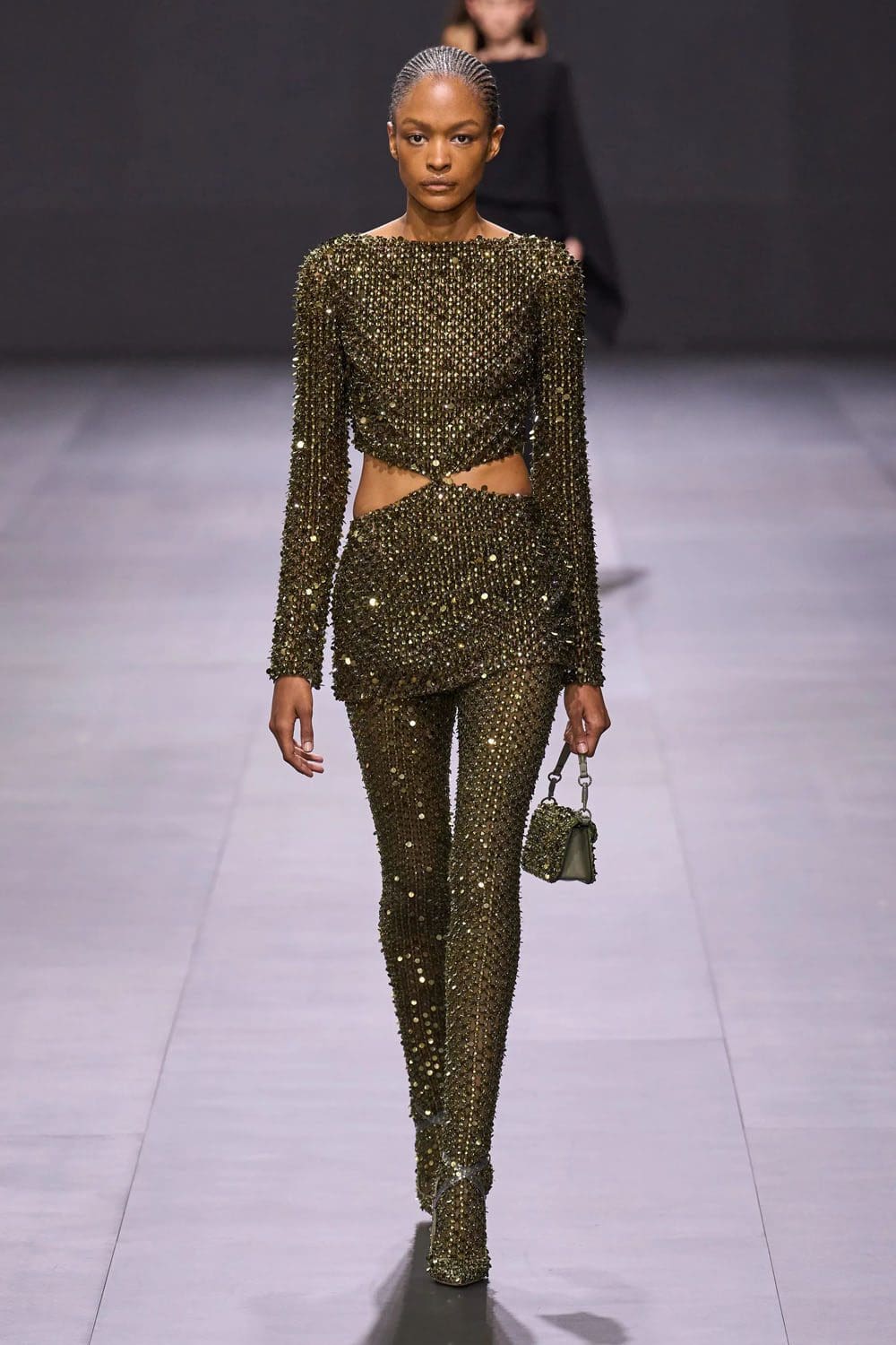 Valentino Printemps Été 2023 Prêt à porter Runway Magazine 77