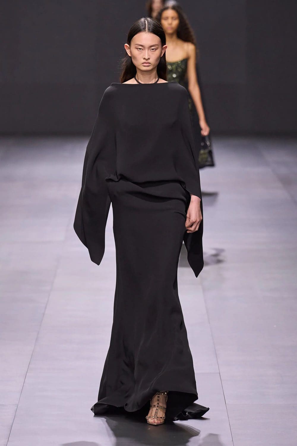 Valentino Printemps Été 2023 Prêt à porter Runway Magazine 78