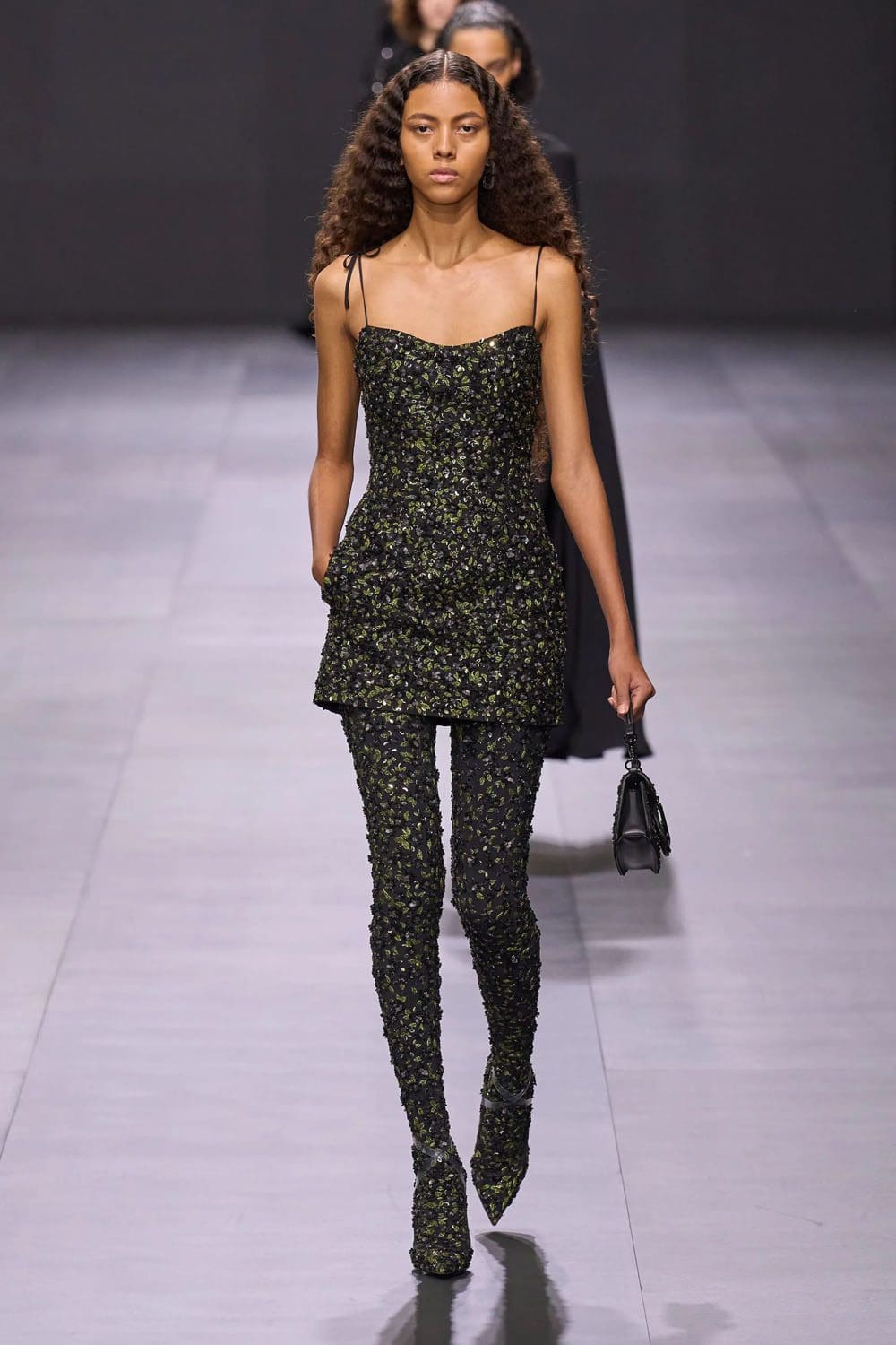 Valentino Printemps Été 2023 Prêt à porter Runway Magazine 79