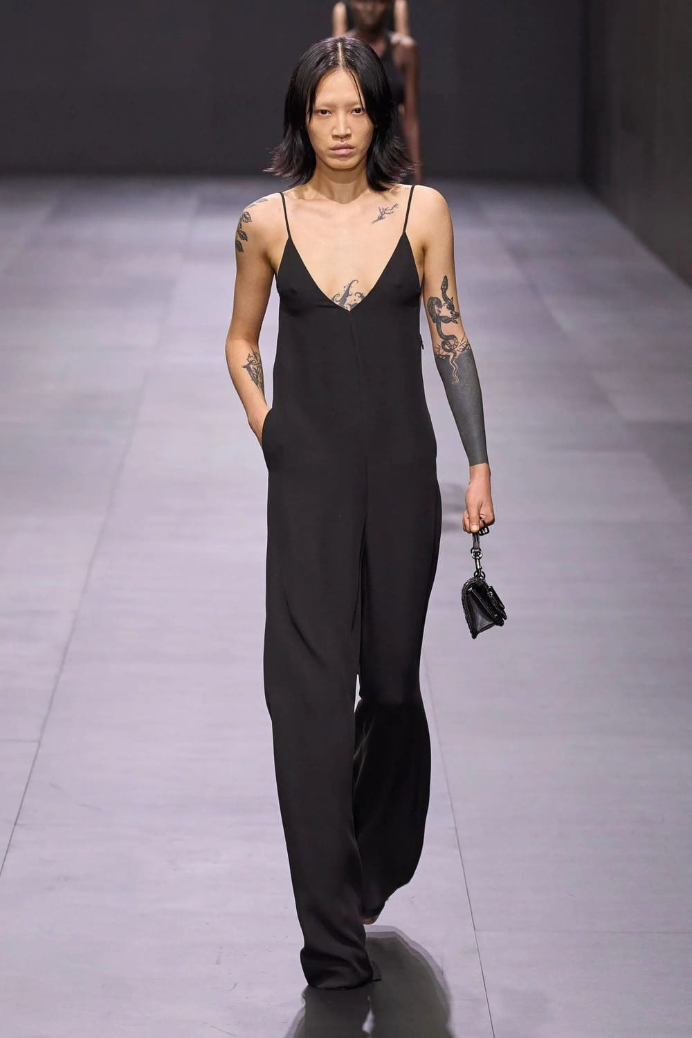 Valentino Printemps Été 2023 Prêt à porter Runway Magazine 85