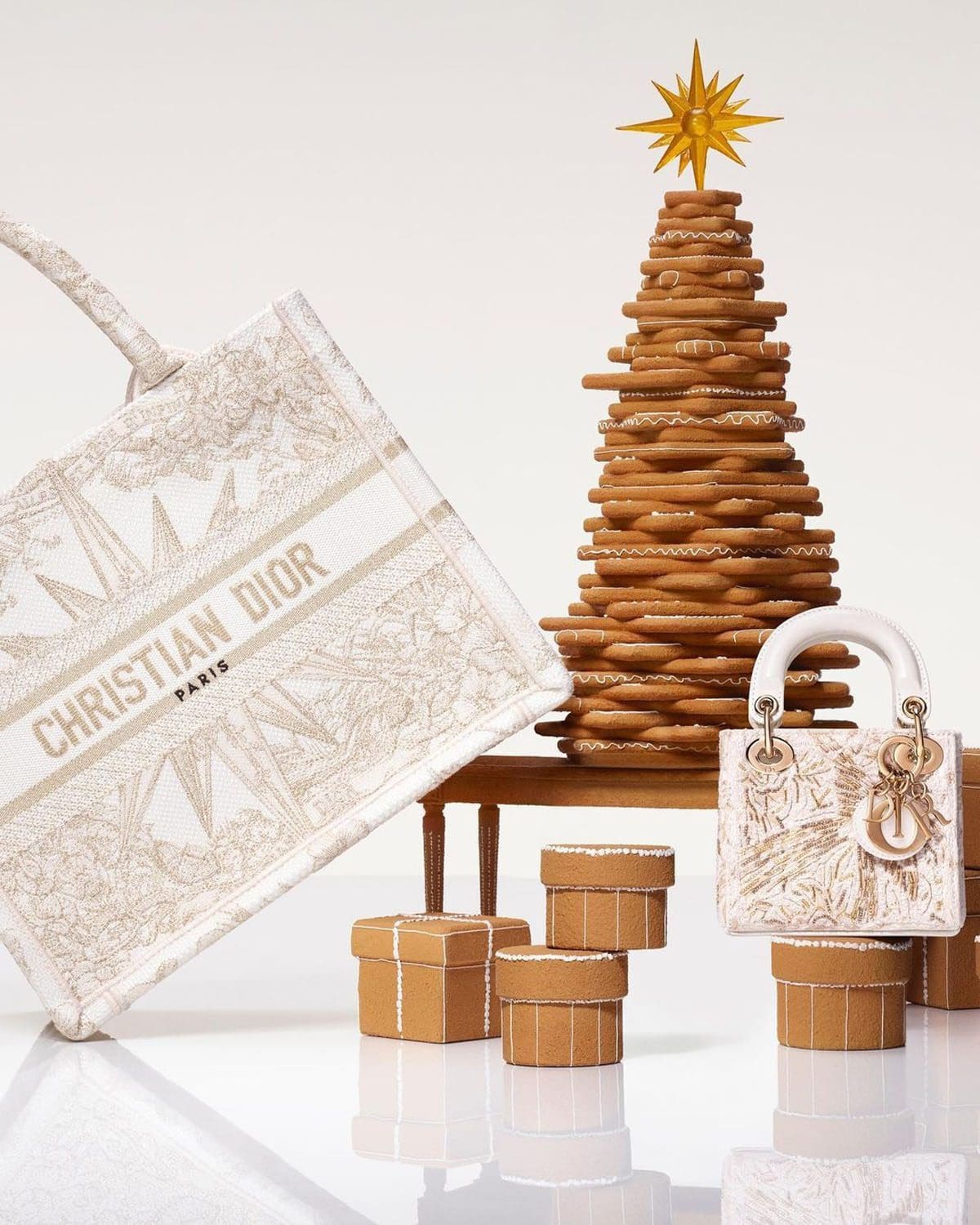 3 DIOR x HARRODS 2022 Christmas gift shop