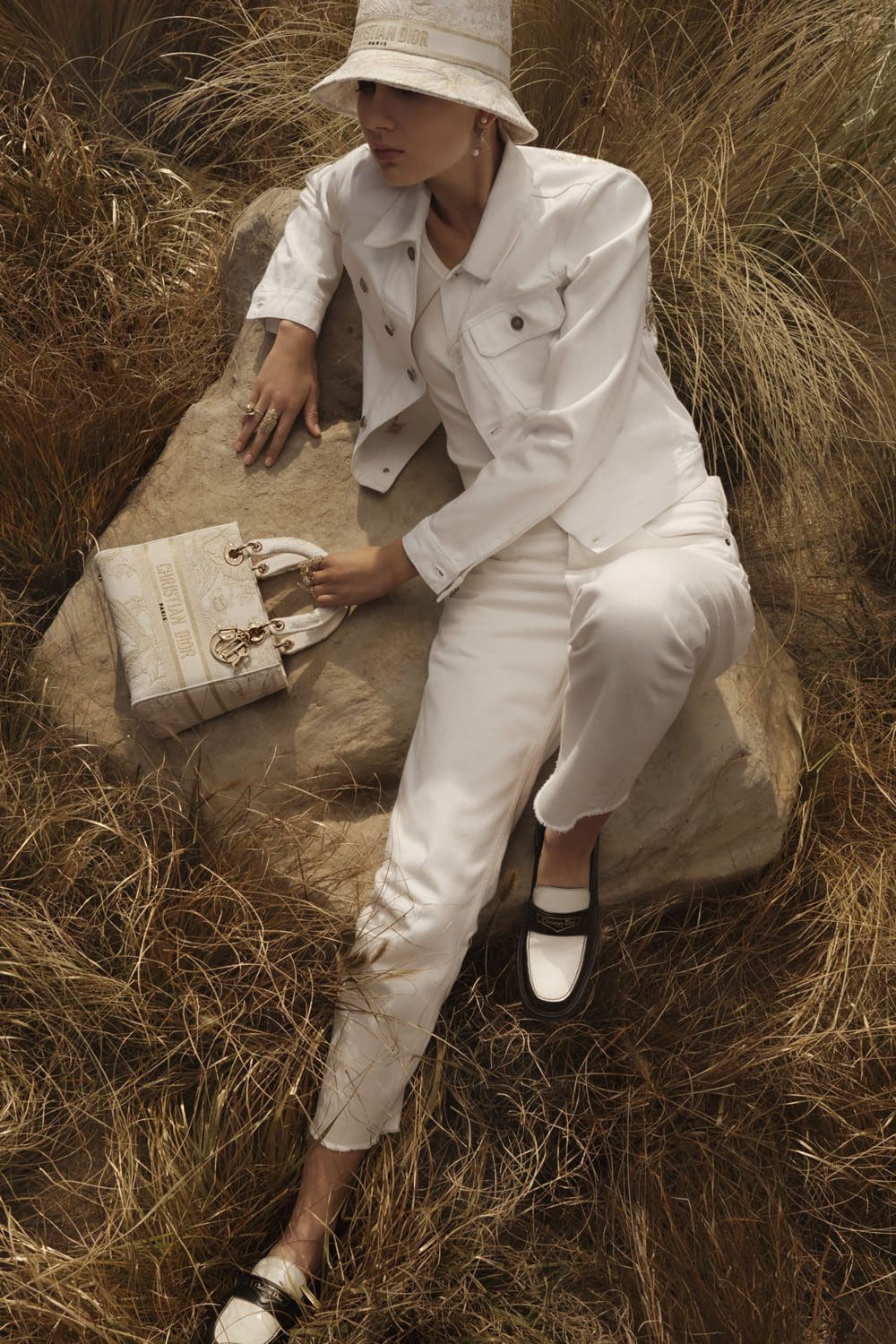 DIOR Christmas 2022 Women Savannah © Elina Kechechiva7