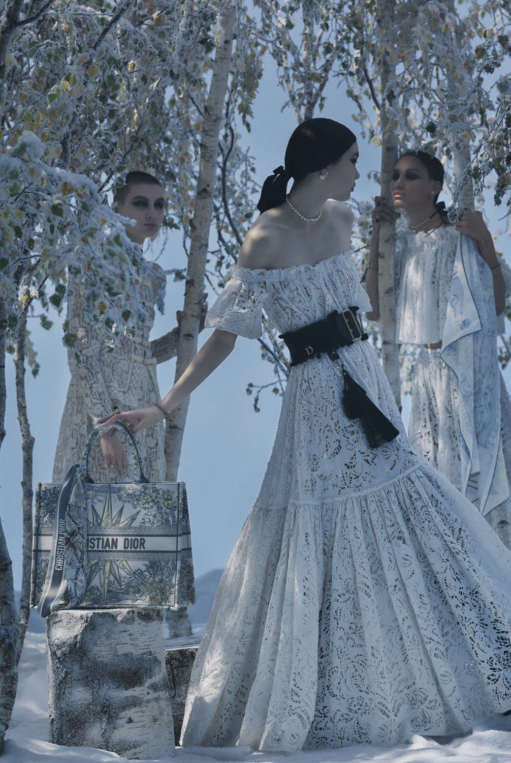 DIOR Christmas 2022 Women Siberia © Elina Kechechiva1