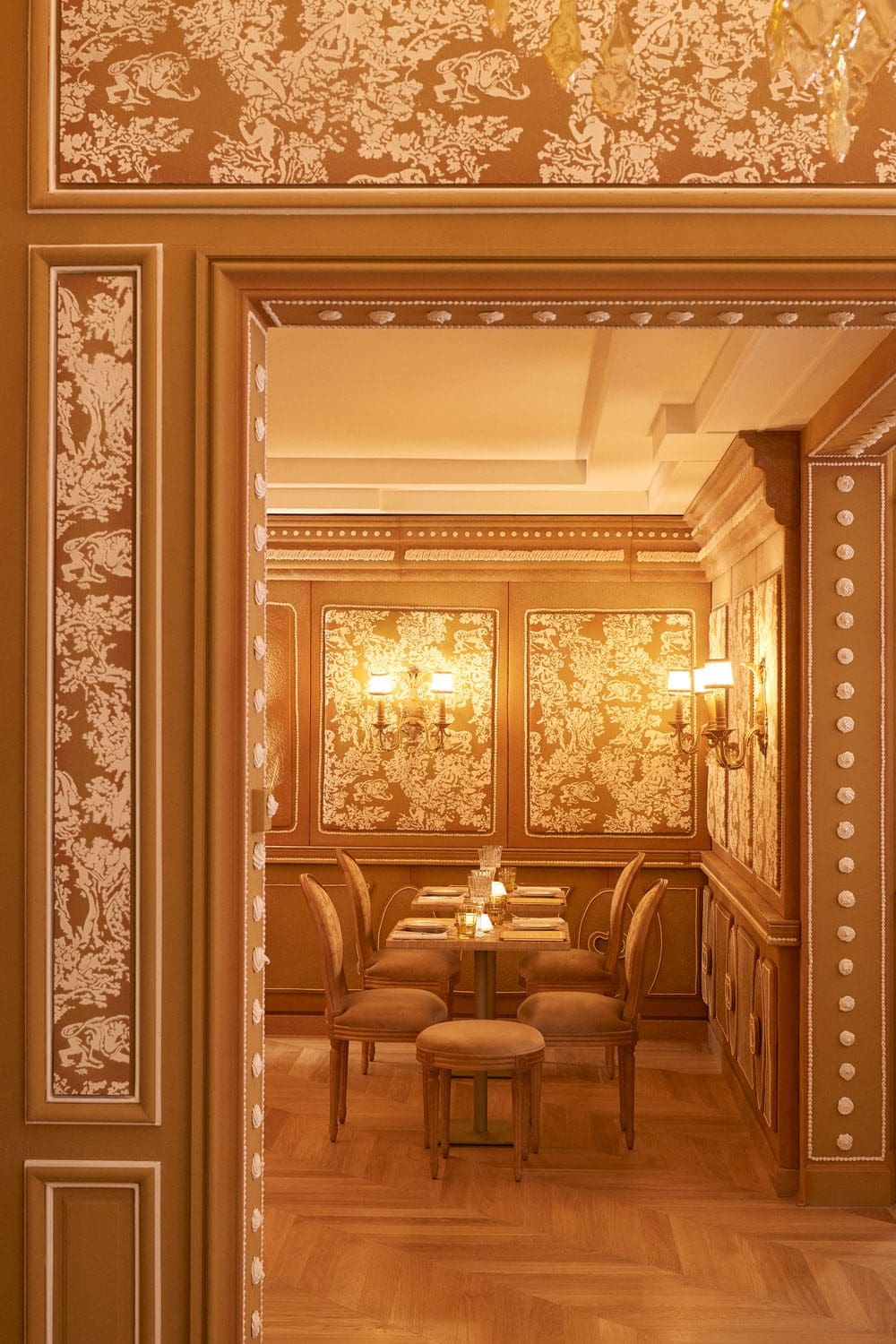 DIOR x HARRODS 2022 Dior Cafe © Adrien Dirand6