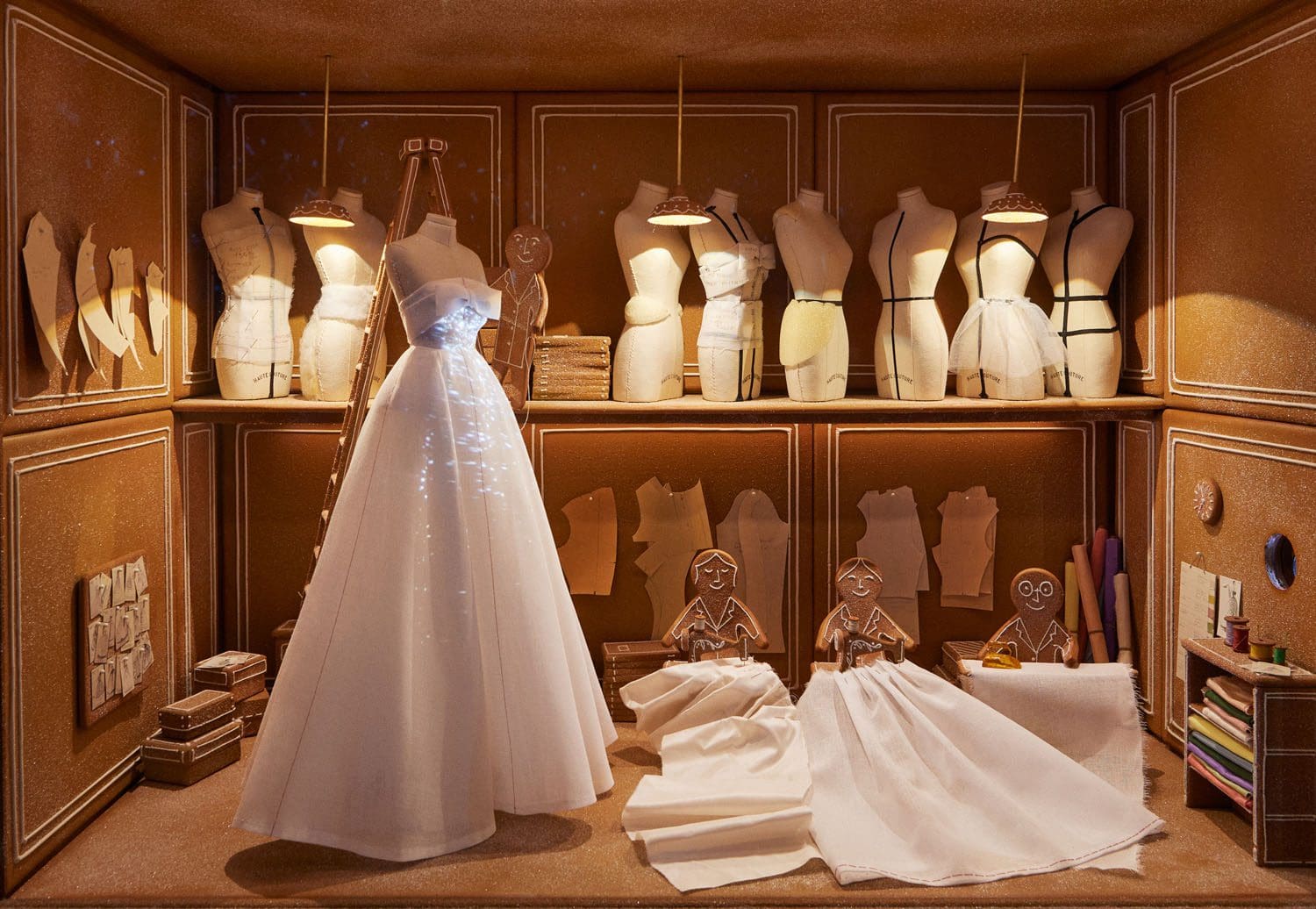 Выставка DIOR x HARRODS 2022 © Адриан Диран21