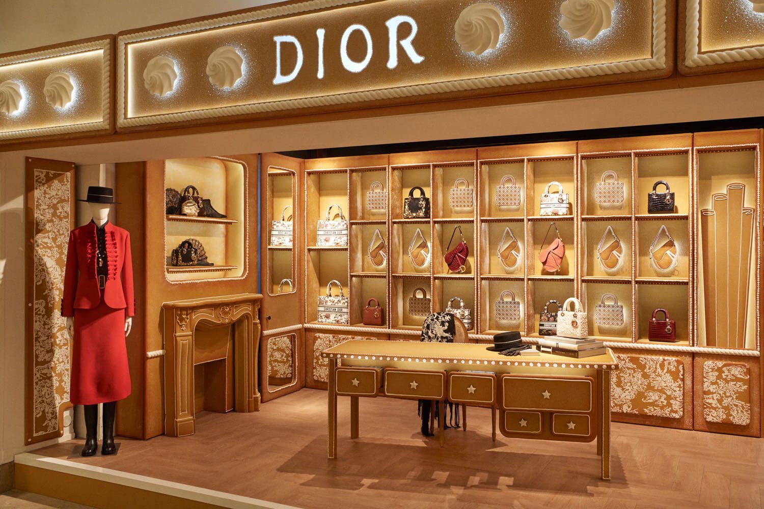 DIOR x HARRODS 2022 Pop up Atelier Mr Dior © Adrien Dirand3
