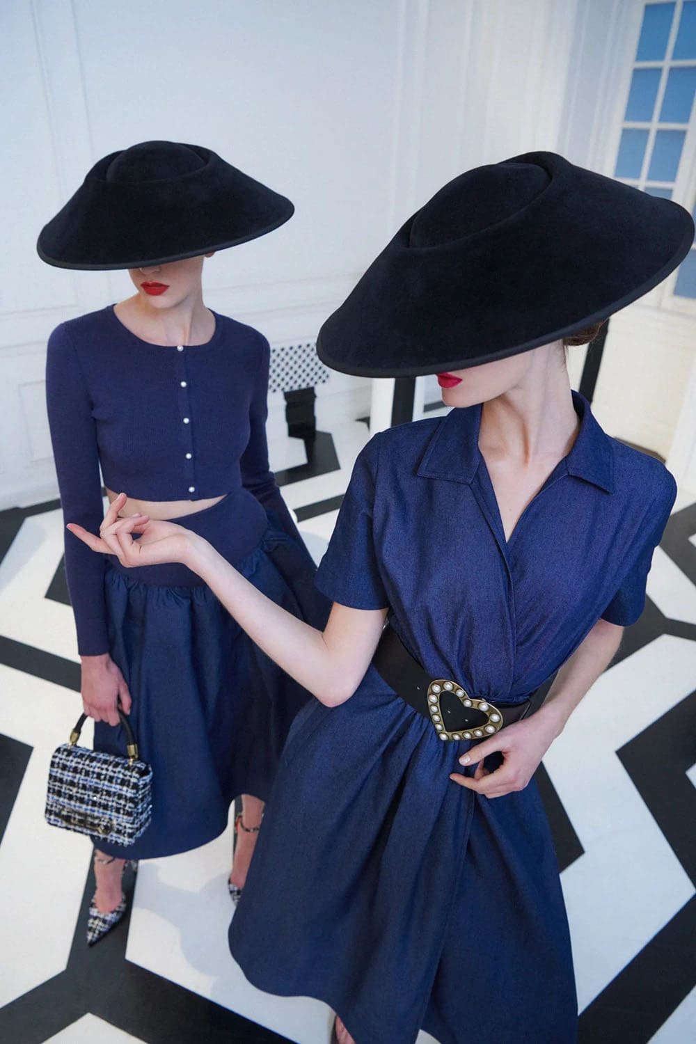 Carolina Herrera Pre Fall 2023 Runway Magazine 10