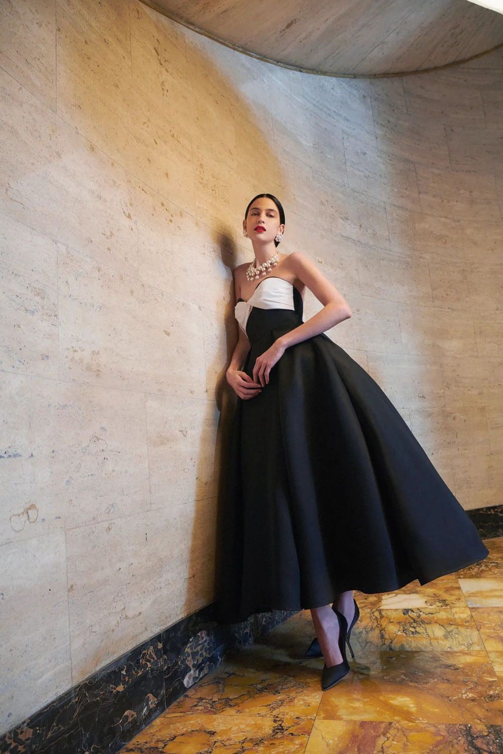 Carolina Herrera Pre Fall 2023 Runway Magazine 30