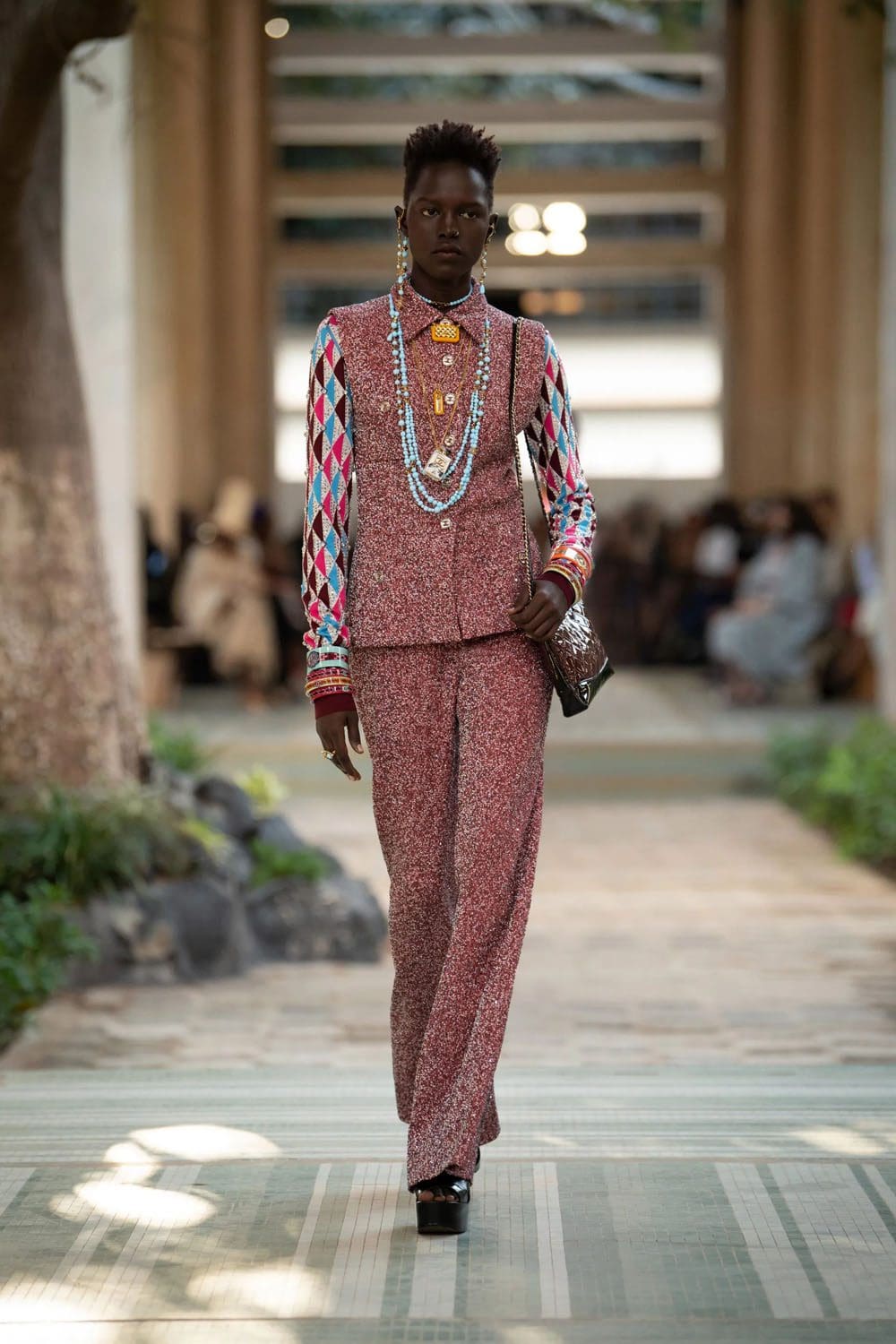 シャネル ダカール プレフォール 2023 Runway 雑誌12