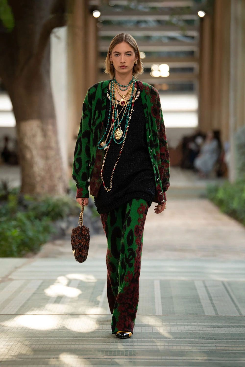シャネル ダカール プレフォール 2023 Runway 雑誌19