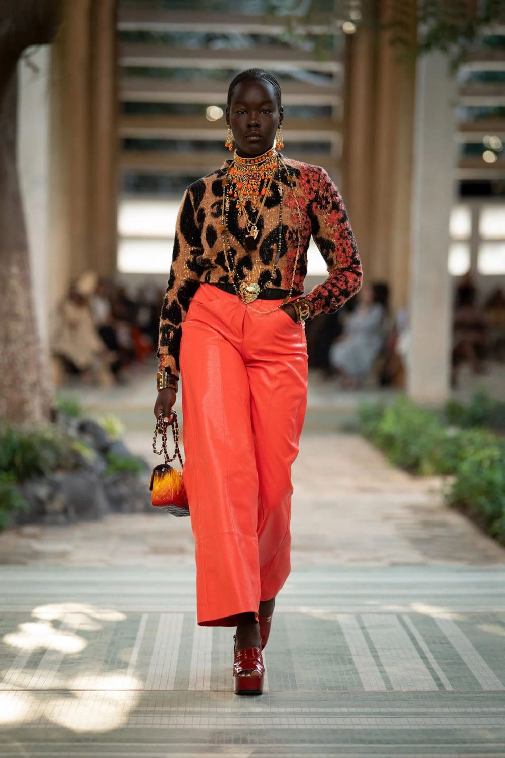 シャネル ダカール プレフォール 2023 Runway 雑誌21