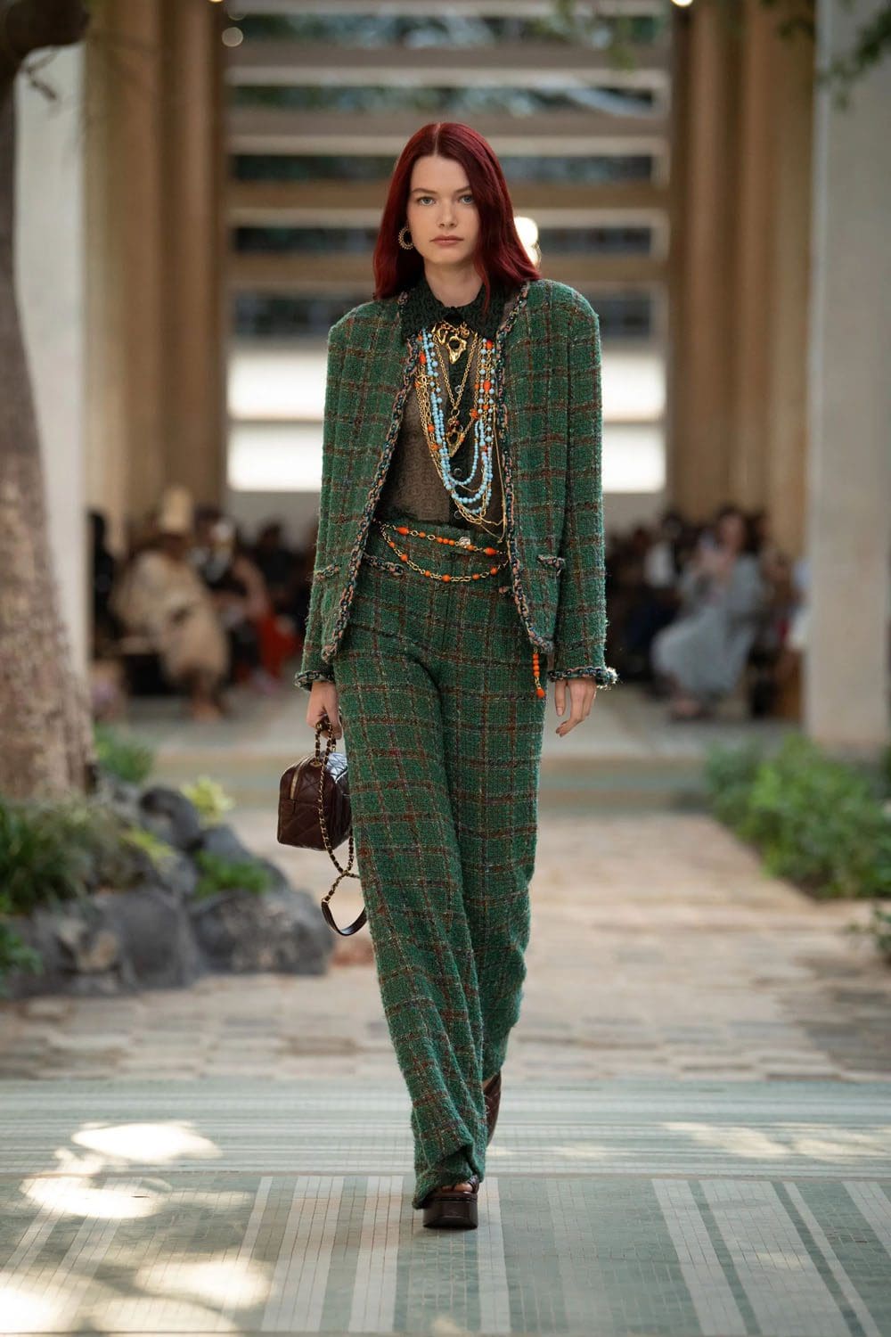 シャネル ダカール プレフォール 2023 Runway 雑誌3