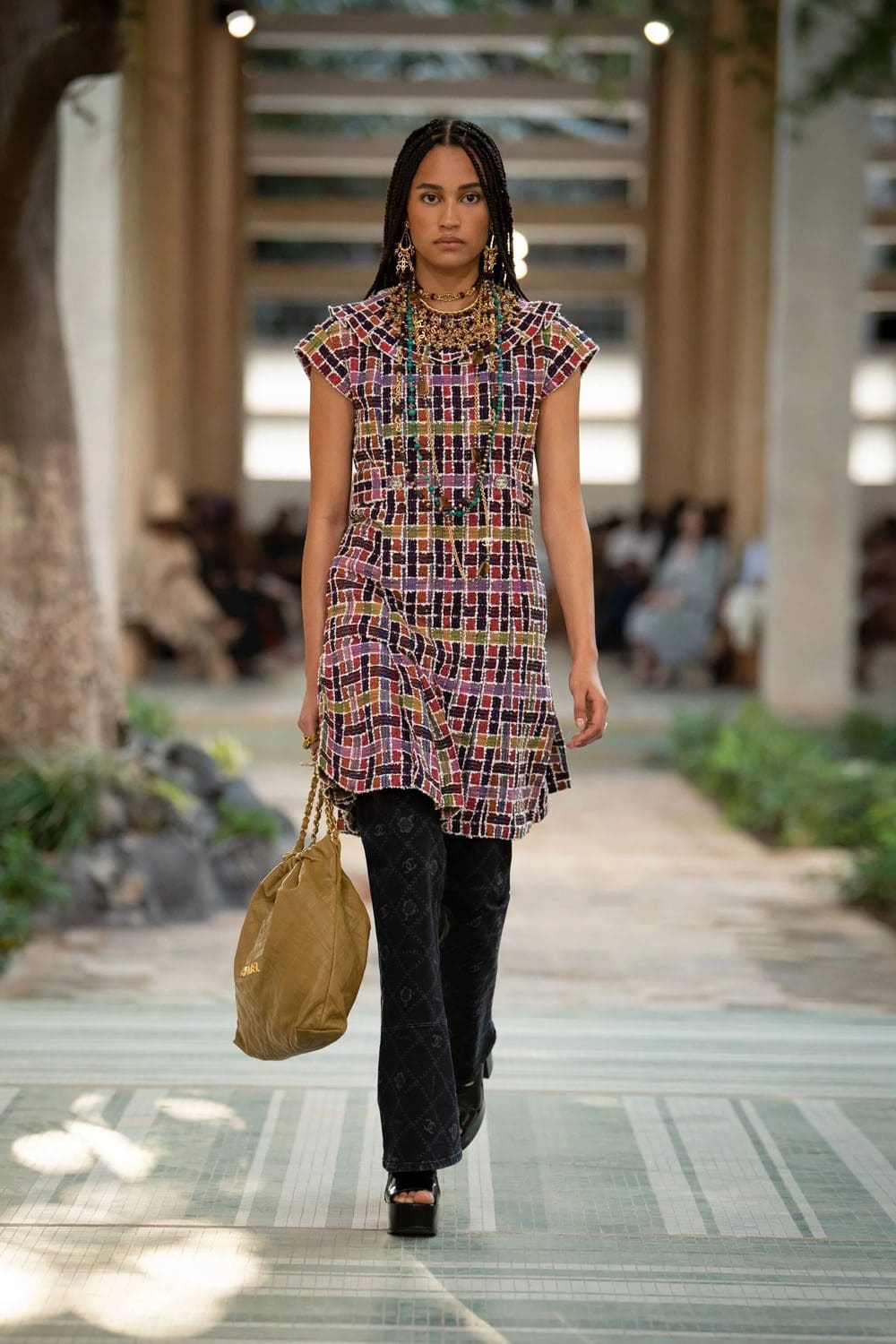 シャネル ダカール プレフォール 2023 Runway 雑誌32