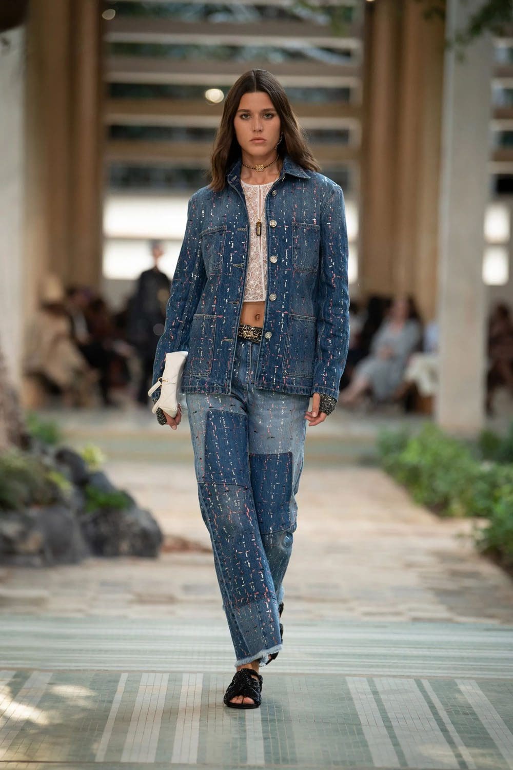 シャネル ダカール プレフォール 2023 Runway 雑誌38