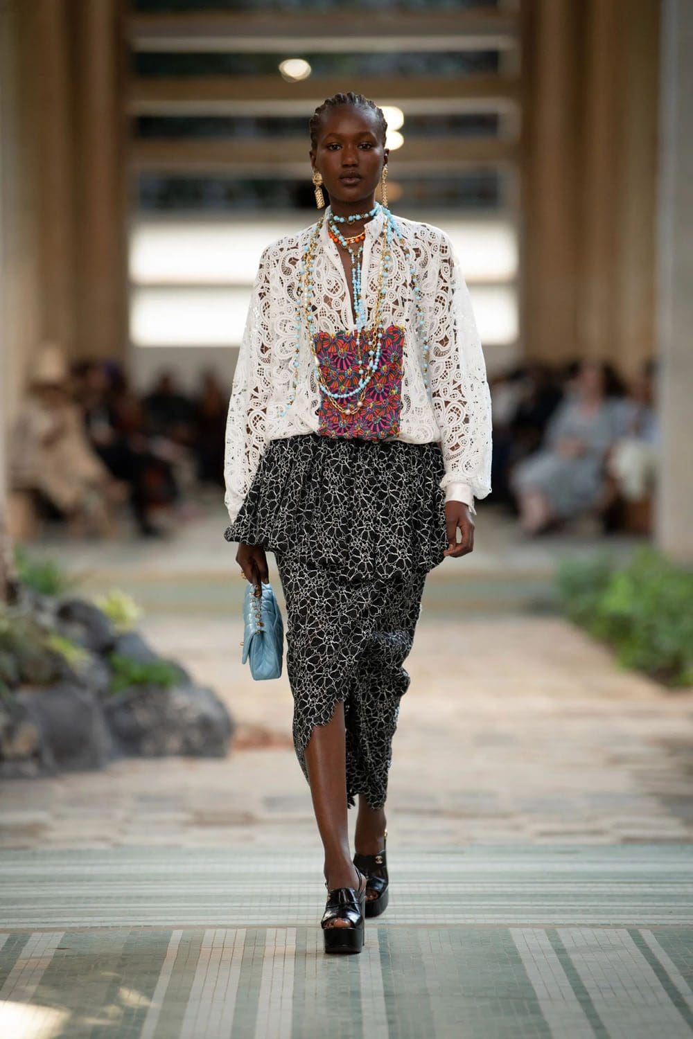 シャネル ダカール プレフォール 2023 Runway 雑誌50
