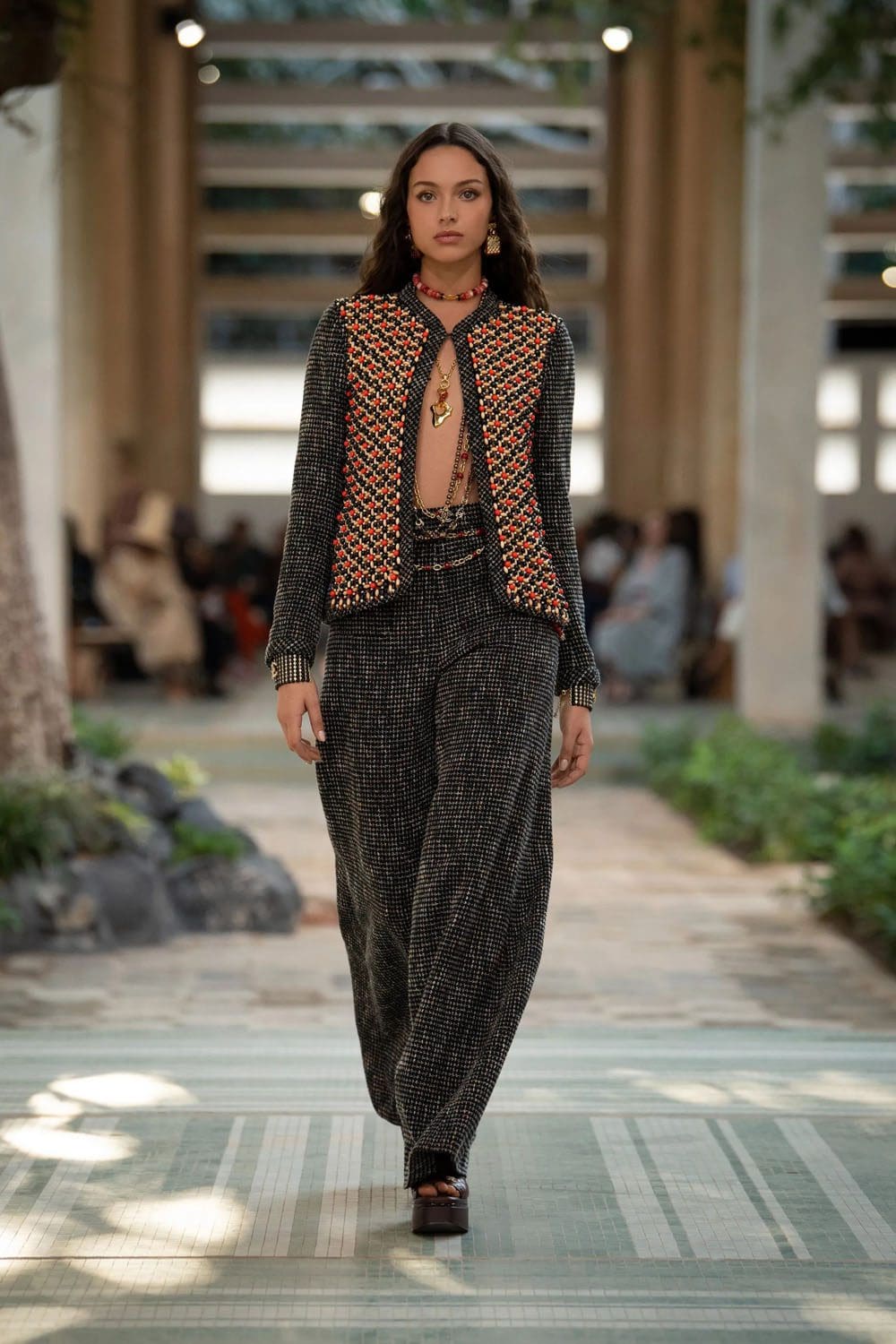 シャネル ダカール プレフォール 2023 Runway 雑誌7