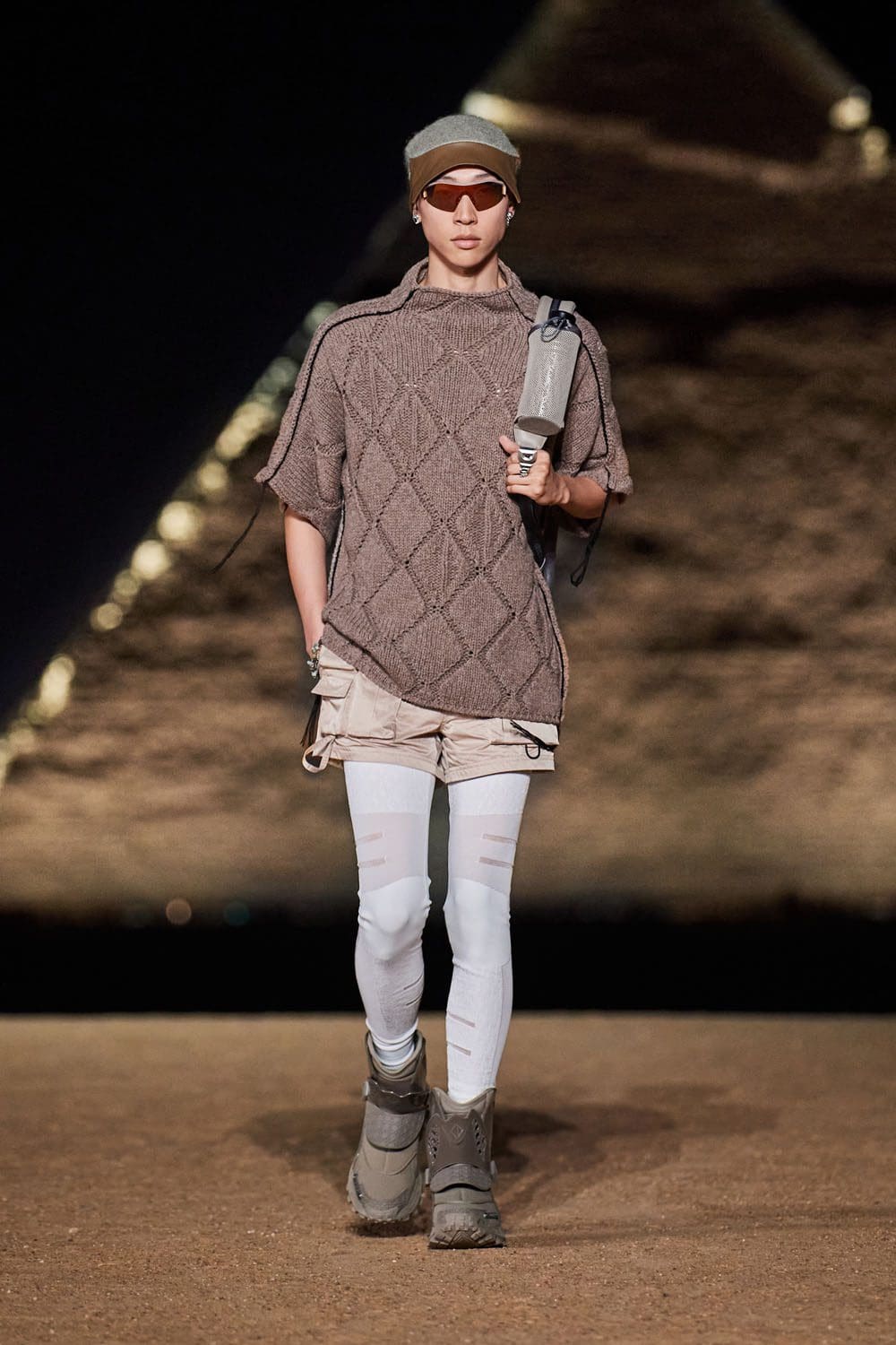 Dior Hombres Egipto Pirámides De Giza Pre Otoño 2023 Runway Magazine 56