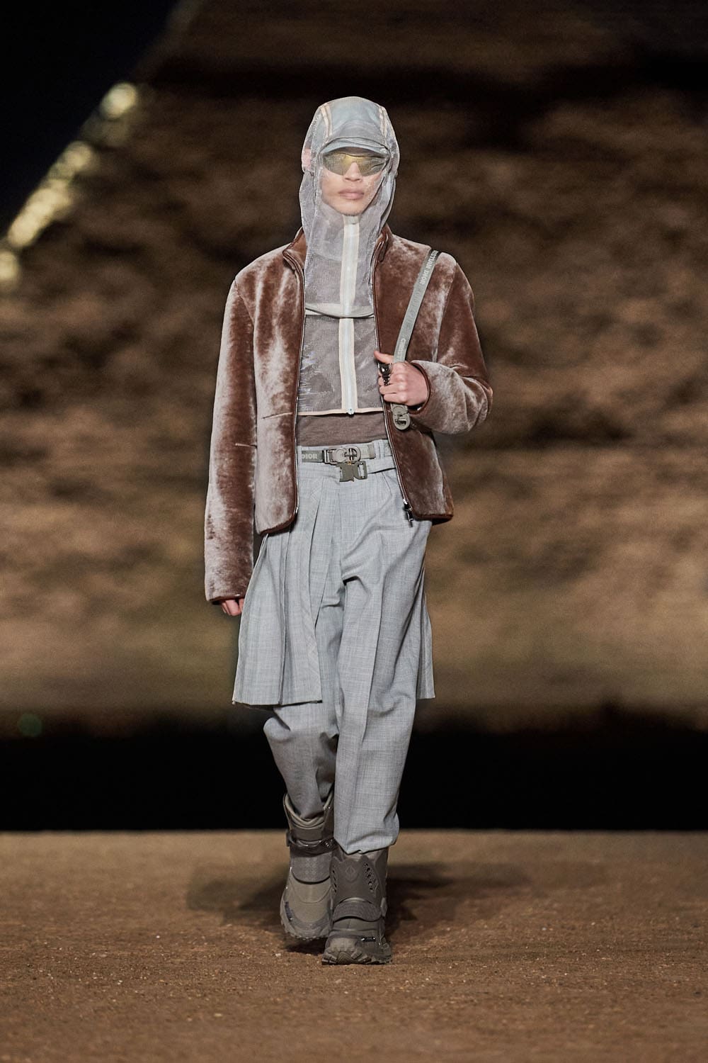 Dior Hombres Egipto Pirámides De Giza Pre Otoño 2023 Runway Magazine 57