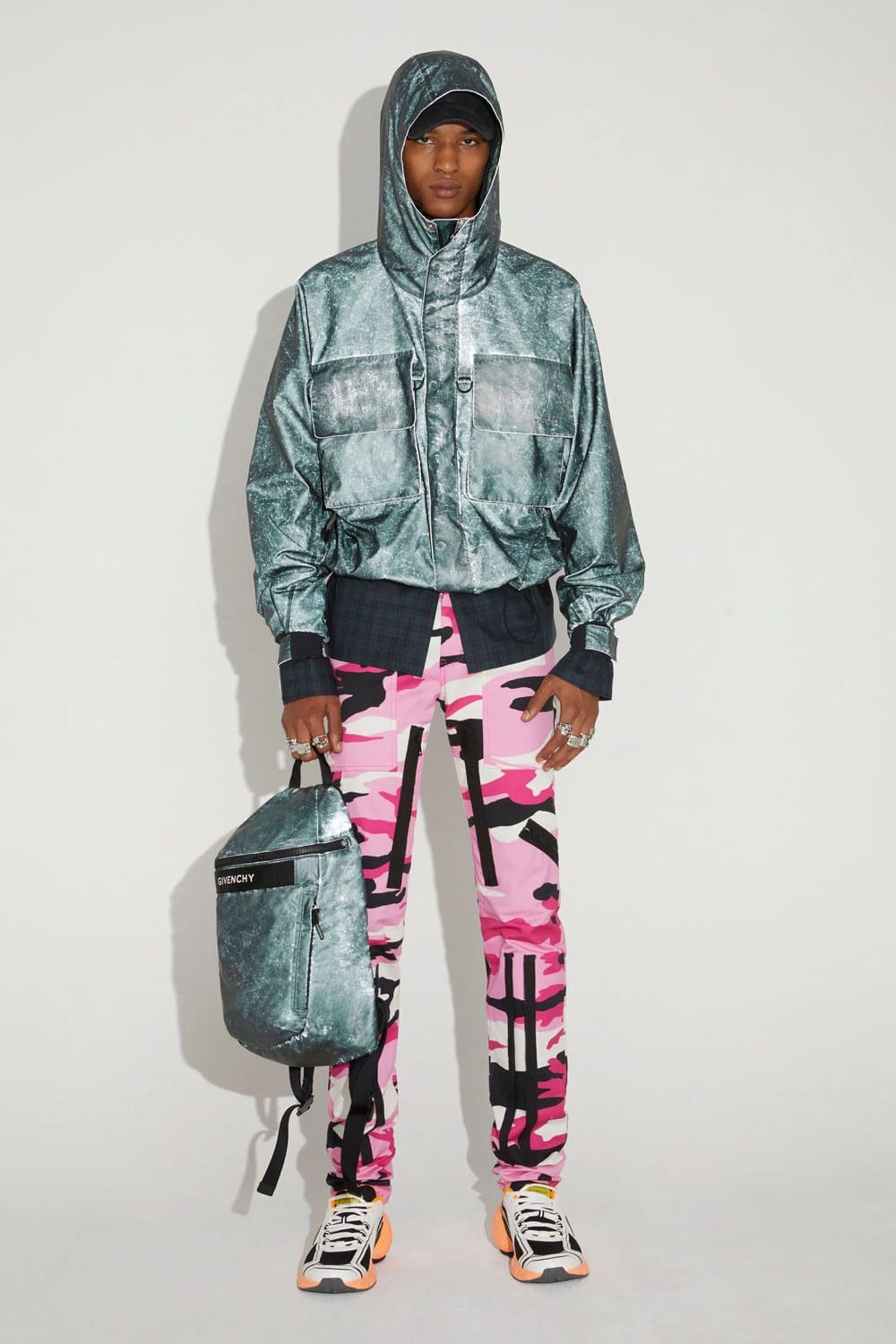 Givenchy Pre Fall 2023 Runway Magazine 51