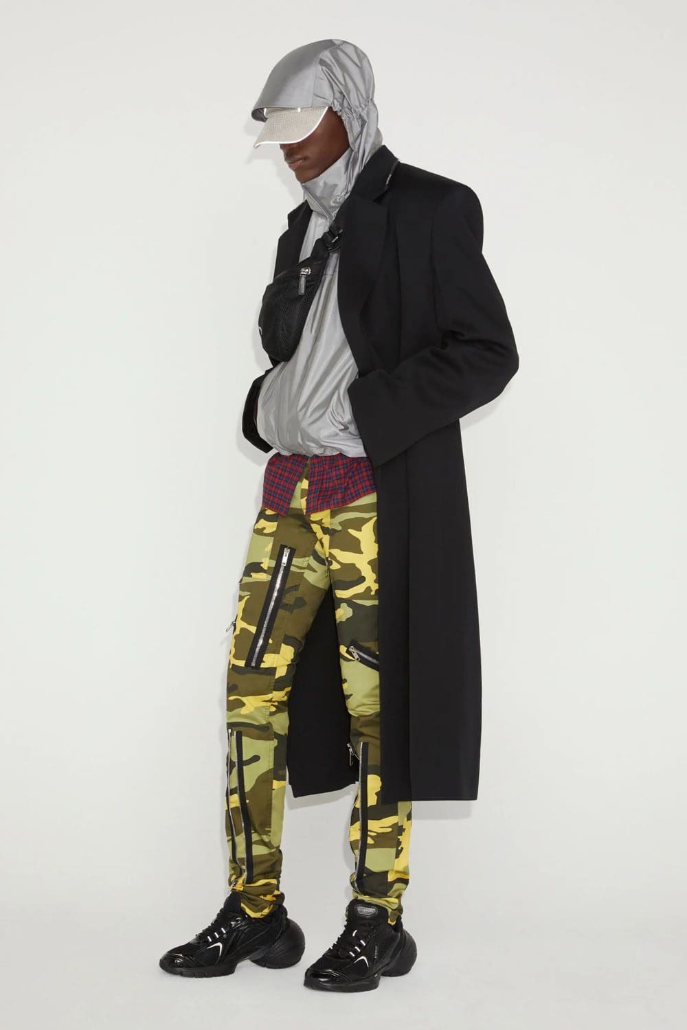 Givenchy Pre Fall 2023 Runway Magazine 55